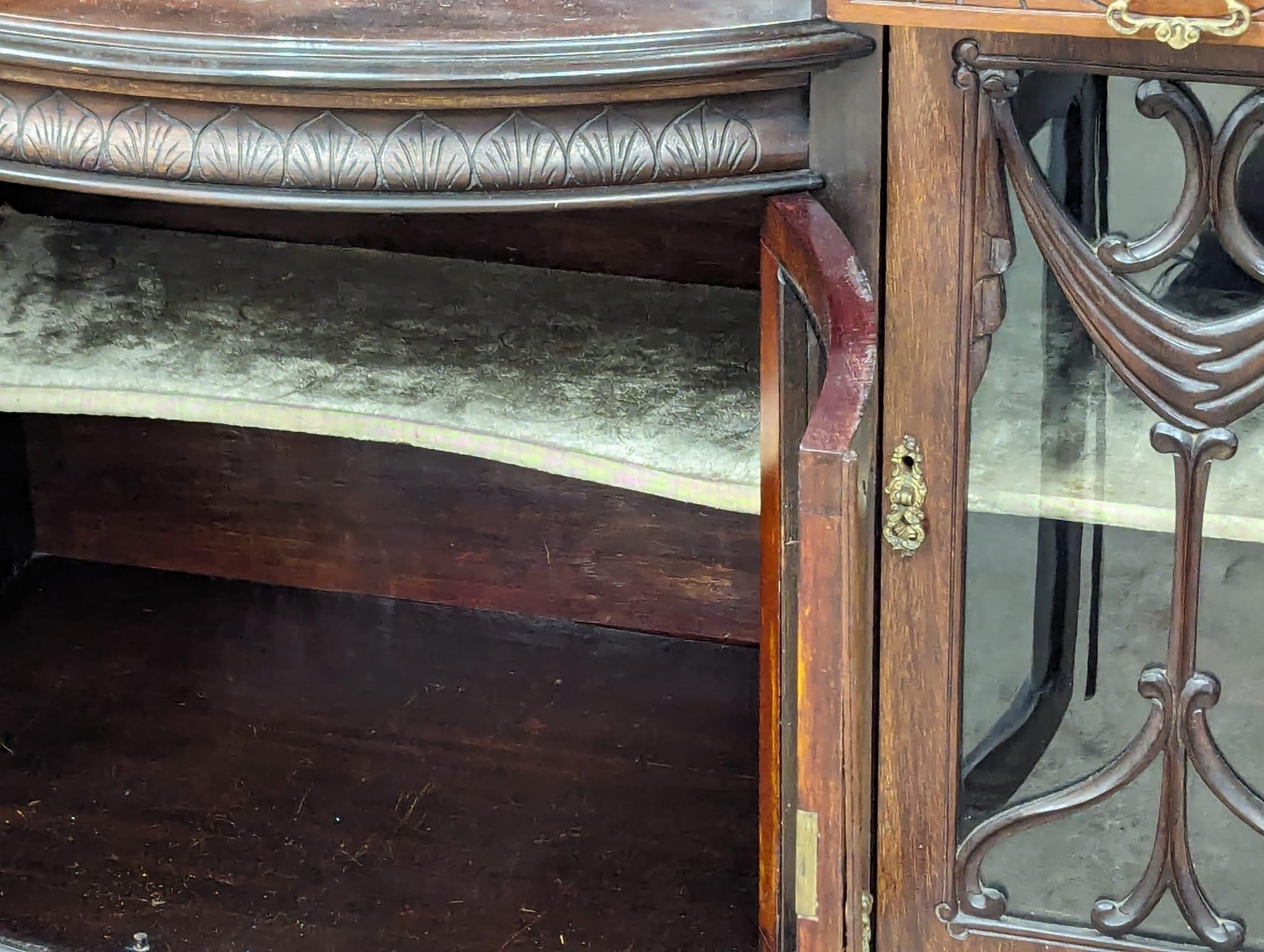 A Late Victorian mahogany mirror back sideboard. Circa 1890-1900. 137x46x219cm - Image 2 of 8