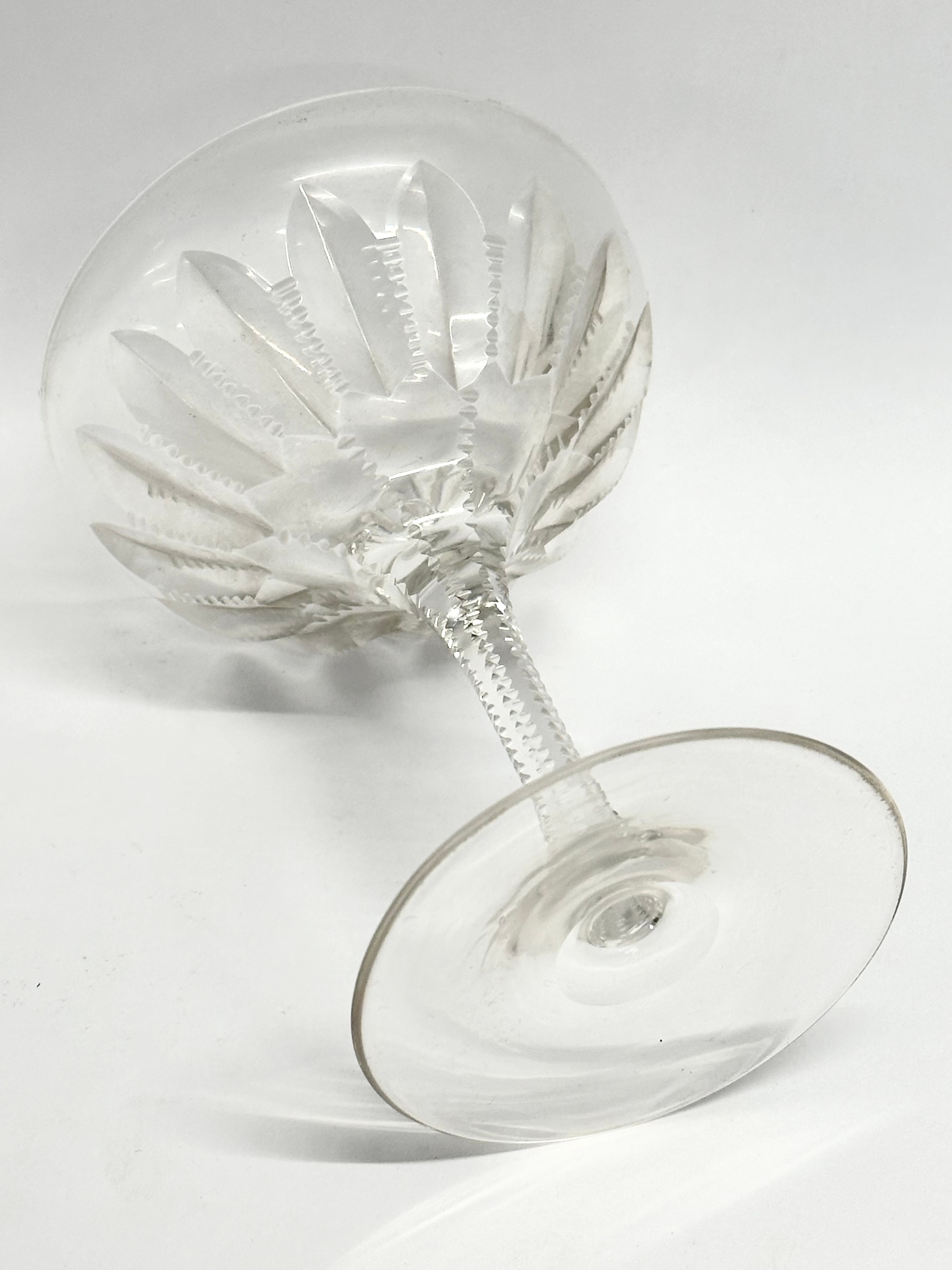 A set of 4 Late 19th/Early 20th Century notch cut cocktail glasses/champagne glasses. 9x12cm - Image 3 of 7