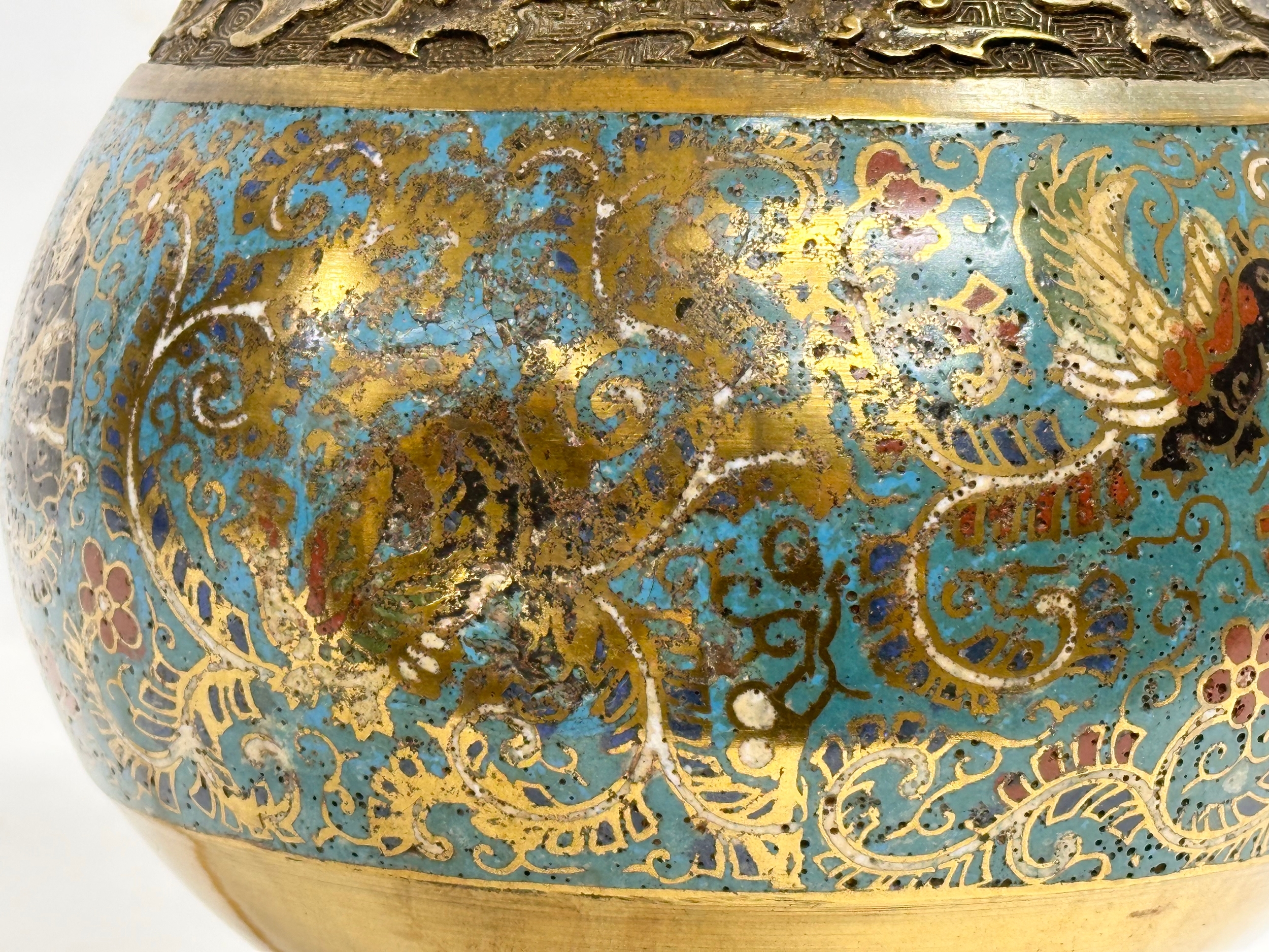 A large Late 19th Century Chinese brass and Cloisonné converted table lamp. 21x82cm - Image 7 of 9