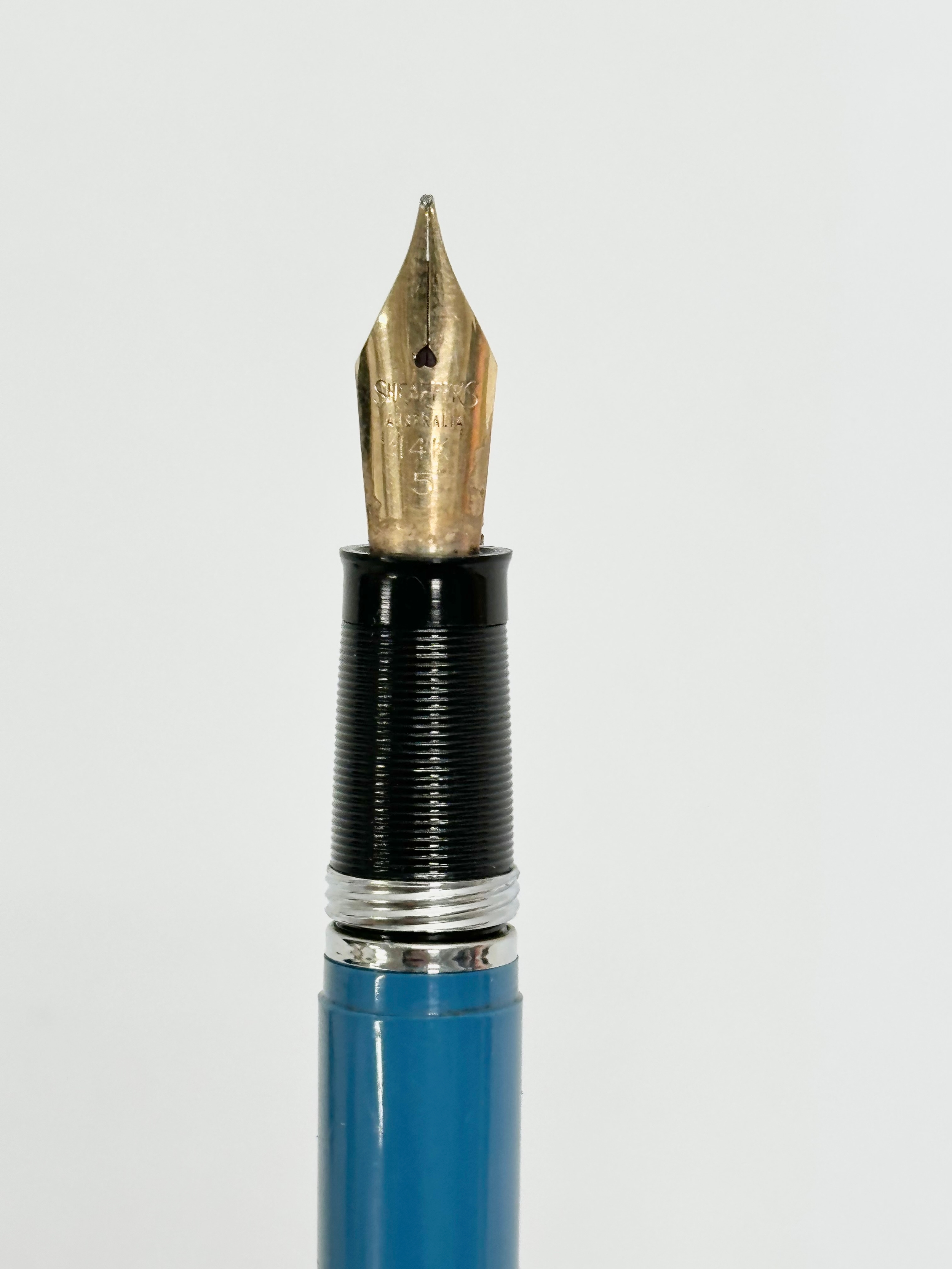 A 14k gold nip fountain pen by Sheaffer’s. - Image 3 of 3