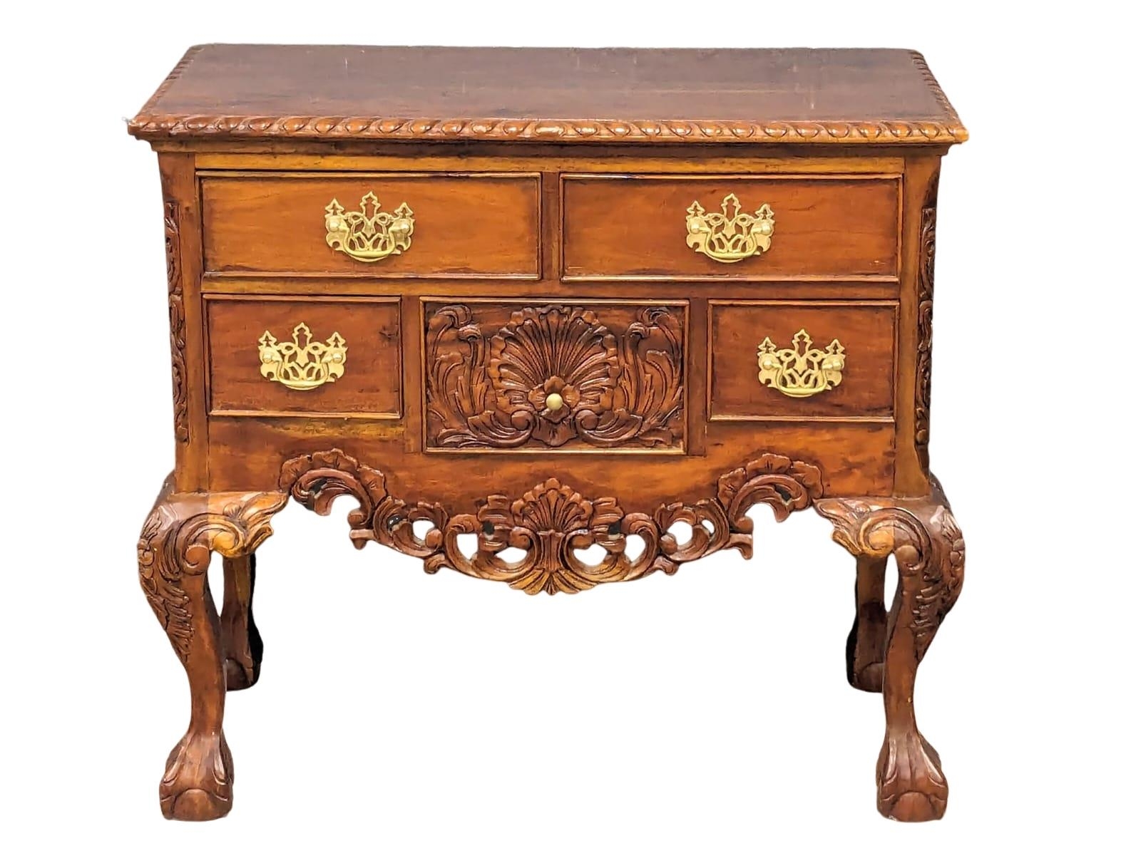 An American Pennsylvania Chippendale style mahogany chest of drawers on cabriole legs, 90cm x 47cm x - Image 6 of 6