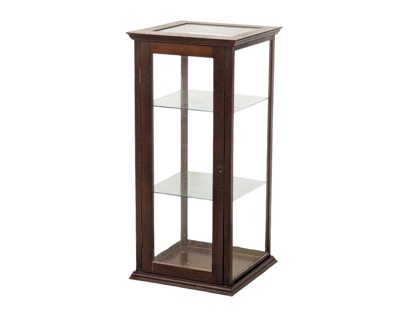 A vintage tabletop mahogany glazed display cabinet with 2 glass shelves. 39x39x84cm