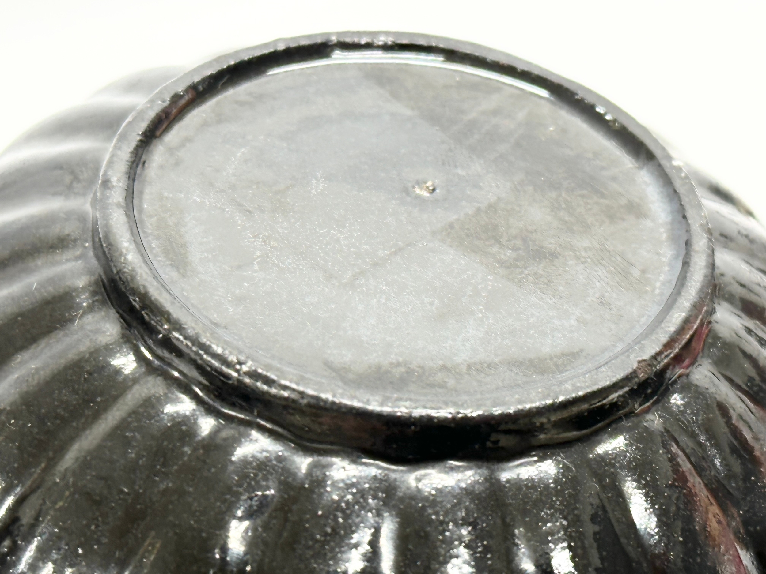 5 pieces of Late 18th/Early 19th Century English black basalt pottery. Sugar bowl with lid - Image 10 of 18