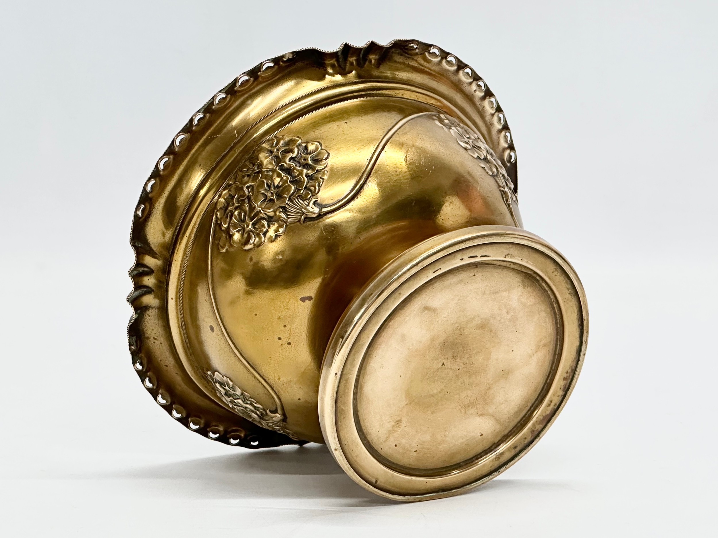 A Late 19th Century brass footed bowl. 16.5x9.5cm - Image 4 of 5