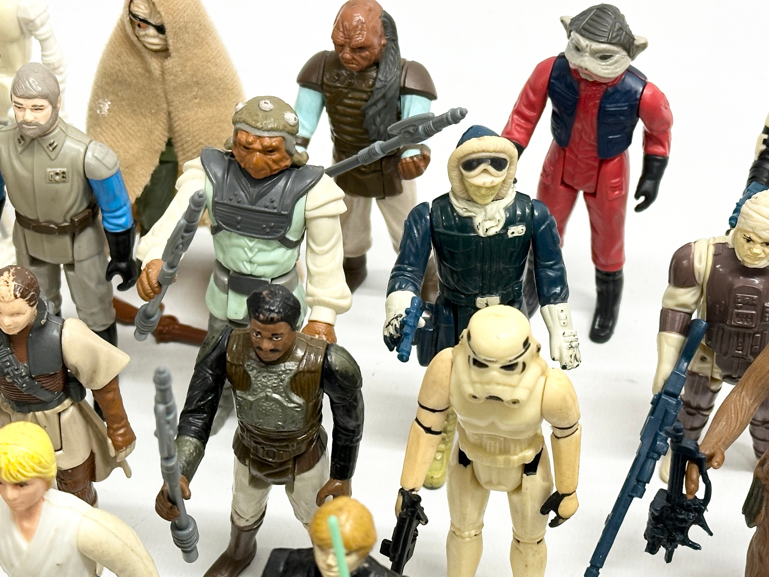 A collection of 1970’s/80’s Star Wars action figures and weapons. - Image 13 of 24