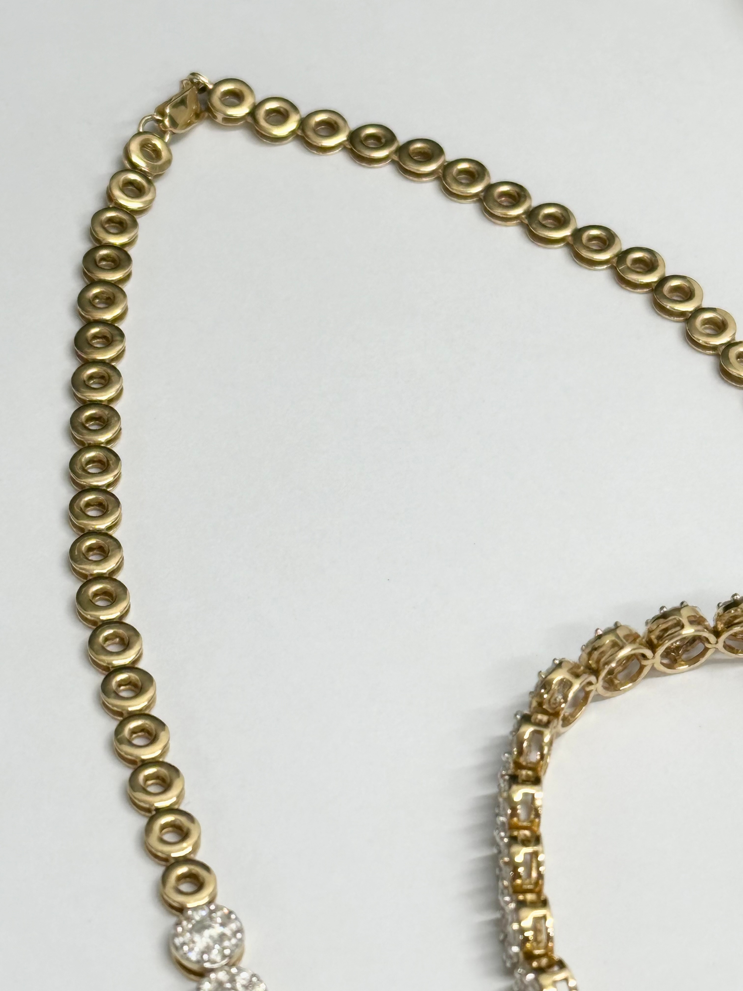 18ct gold and diamond set. 7ct Diamond necklace, 5ct diamond bracelet and matching ring. 48.3 grams - Image 5 of 6