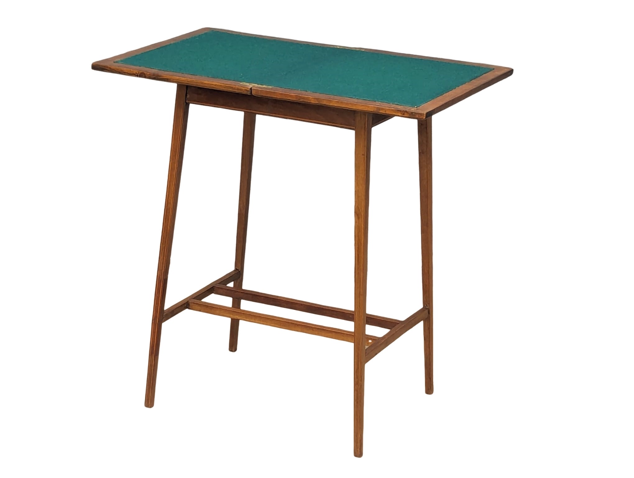 A Sheraton Revival inlaid mahogany turnover games table. Circa 1900. 46x35x73.5cm - Image 2 of 4