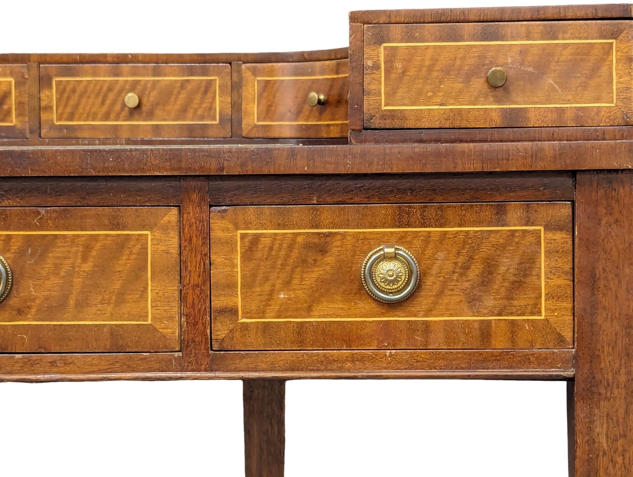 A Carlton House style inlaid mahogany writing desk with leather top in the manner of Sheraton - Bild 4 aus 9