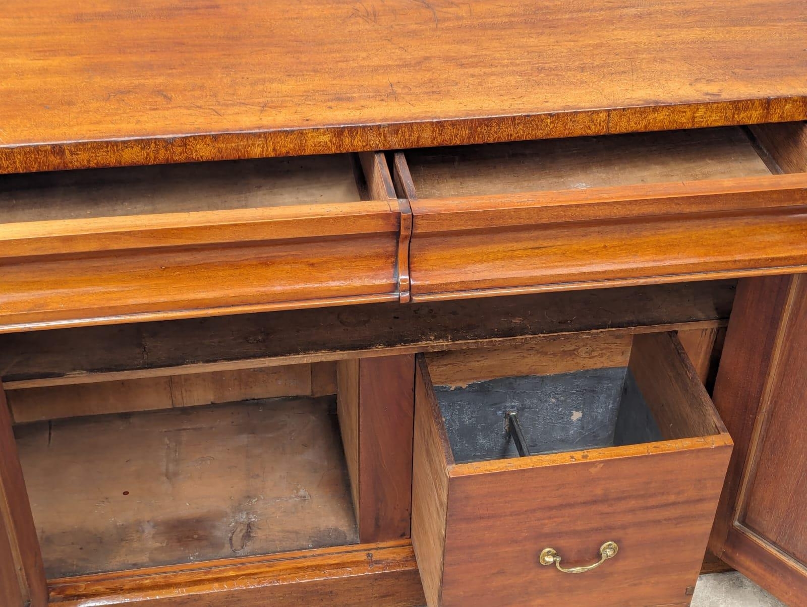 A Victorian mahogany side cabinet with fitted cellarette and 2 drawers. 121.5x43.5x83.5cm - Image 4 of 7