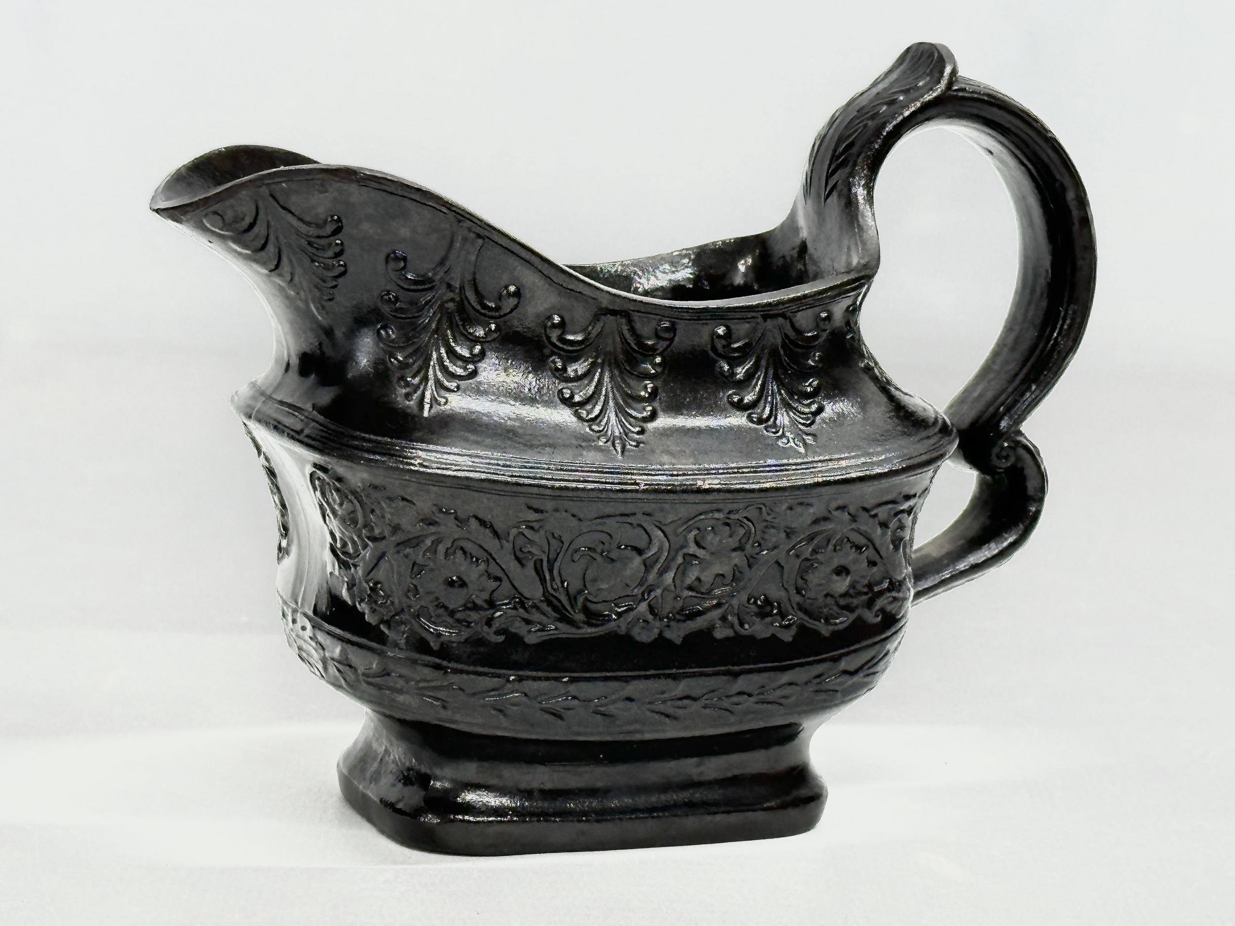 5 pieces of Late 18th/Early 19th Century English black basalt pottery. Sugar bowl with lid - Image 4 of 18