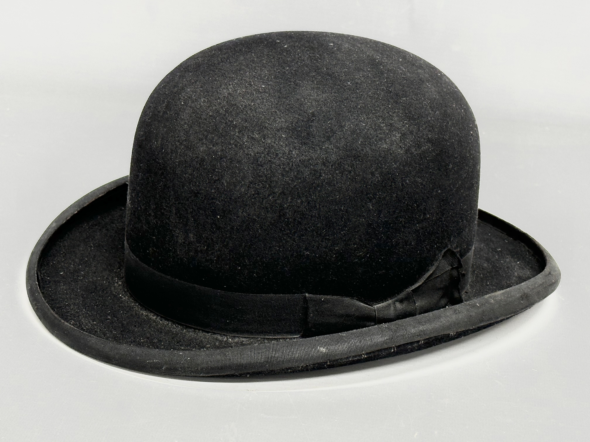 A vintage bowler hat with original box. Best Manufacturer. - Image 2 of 5