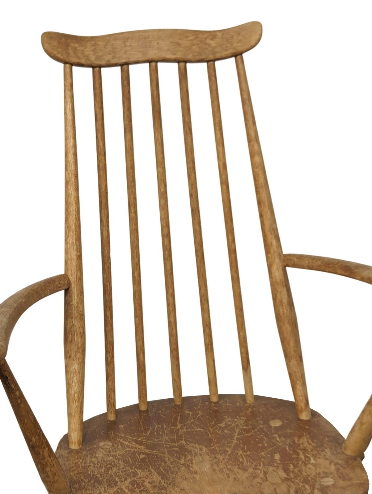 An Ercol Mid Century blonde elm and beech rocking chair - Image 3 of 5