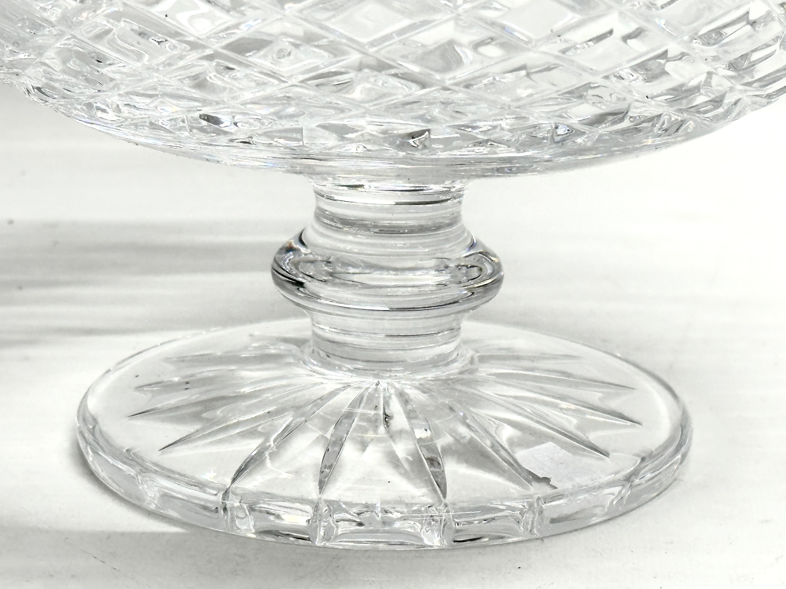 A large Tyrone Crystal footed centre piece bowl. 24.5x20.5cm. - Image 3 of 3