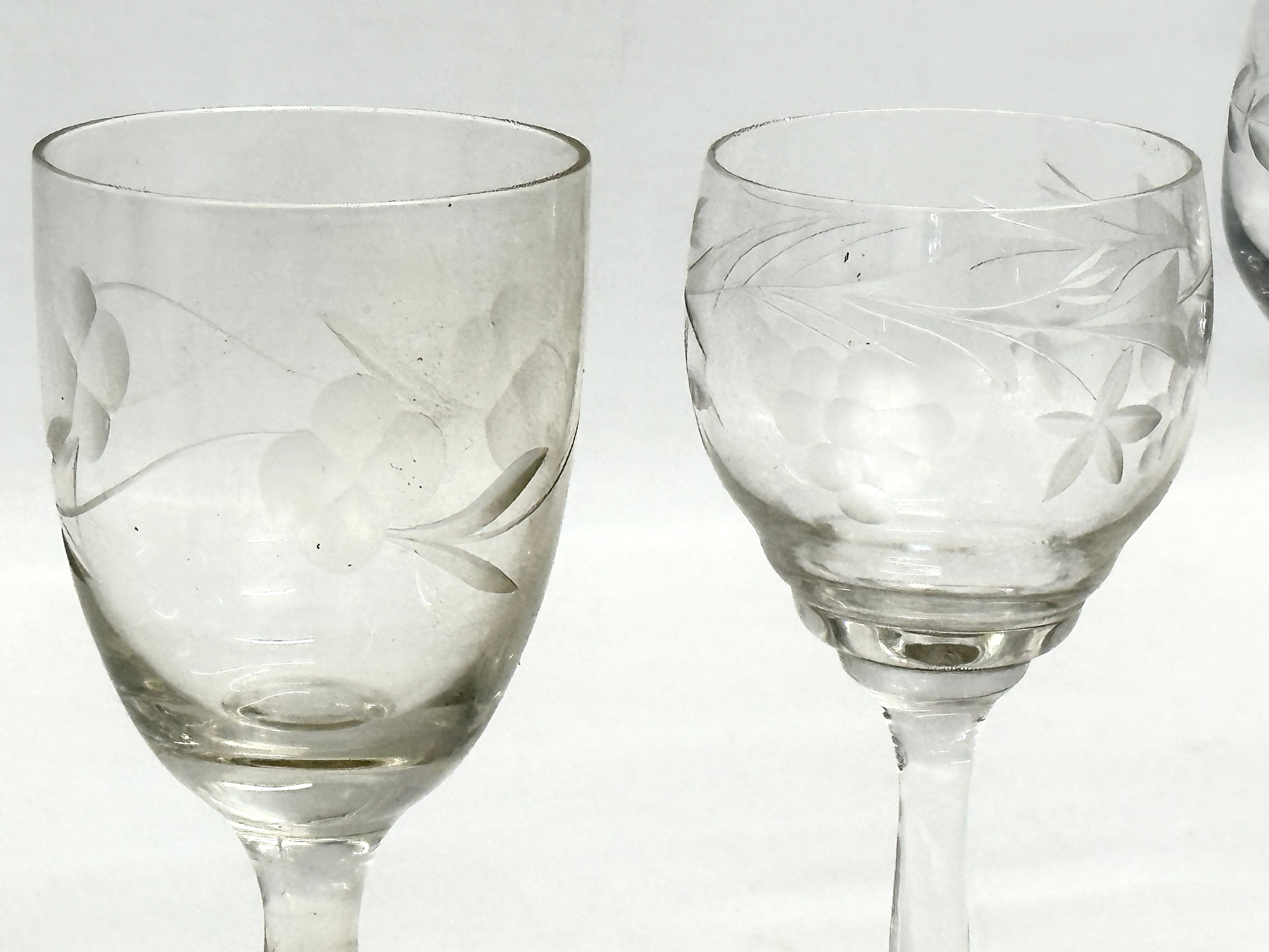 Georgian and Victorian drinking glasses. Victorian etched glass whiskey tumblers/water glasses. 3 - Image 16 of 17