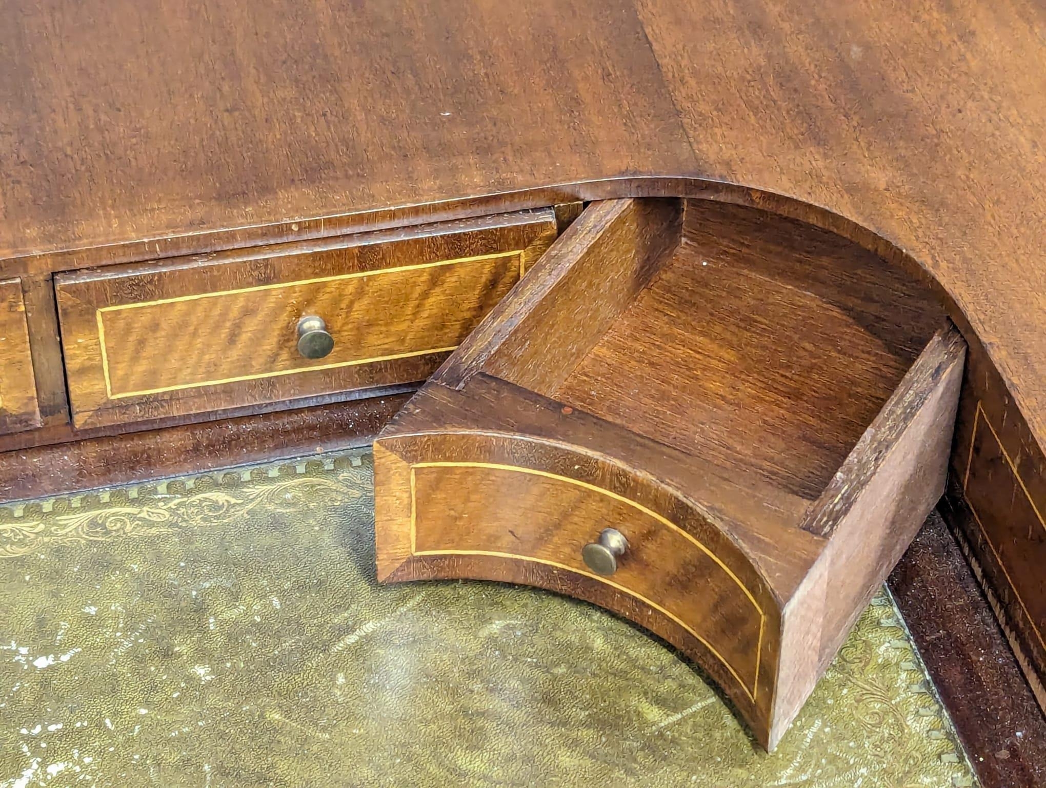 A Carlton House style inlaid mahogany writing desk with leather top in the manner of Sheraton - Image 3 of 9