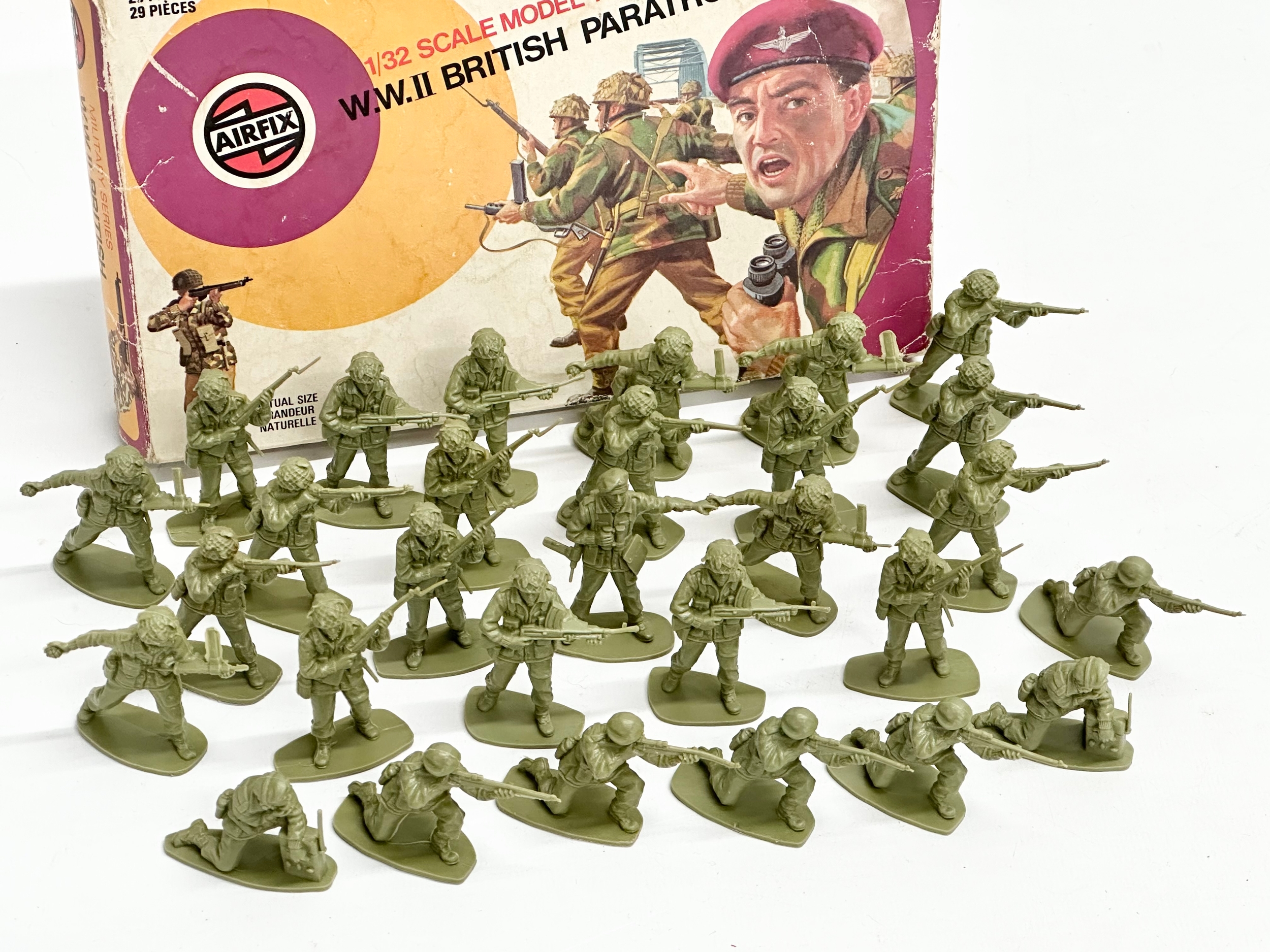 A vintage Airfix WWII British Paratroops. 29 pieces. - Image 2 of 4