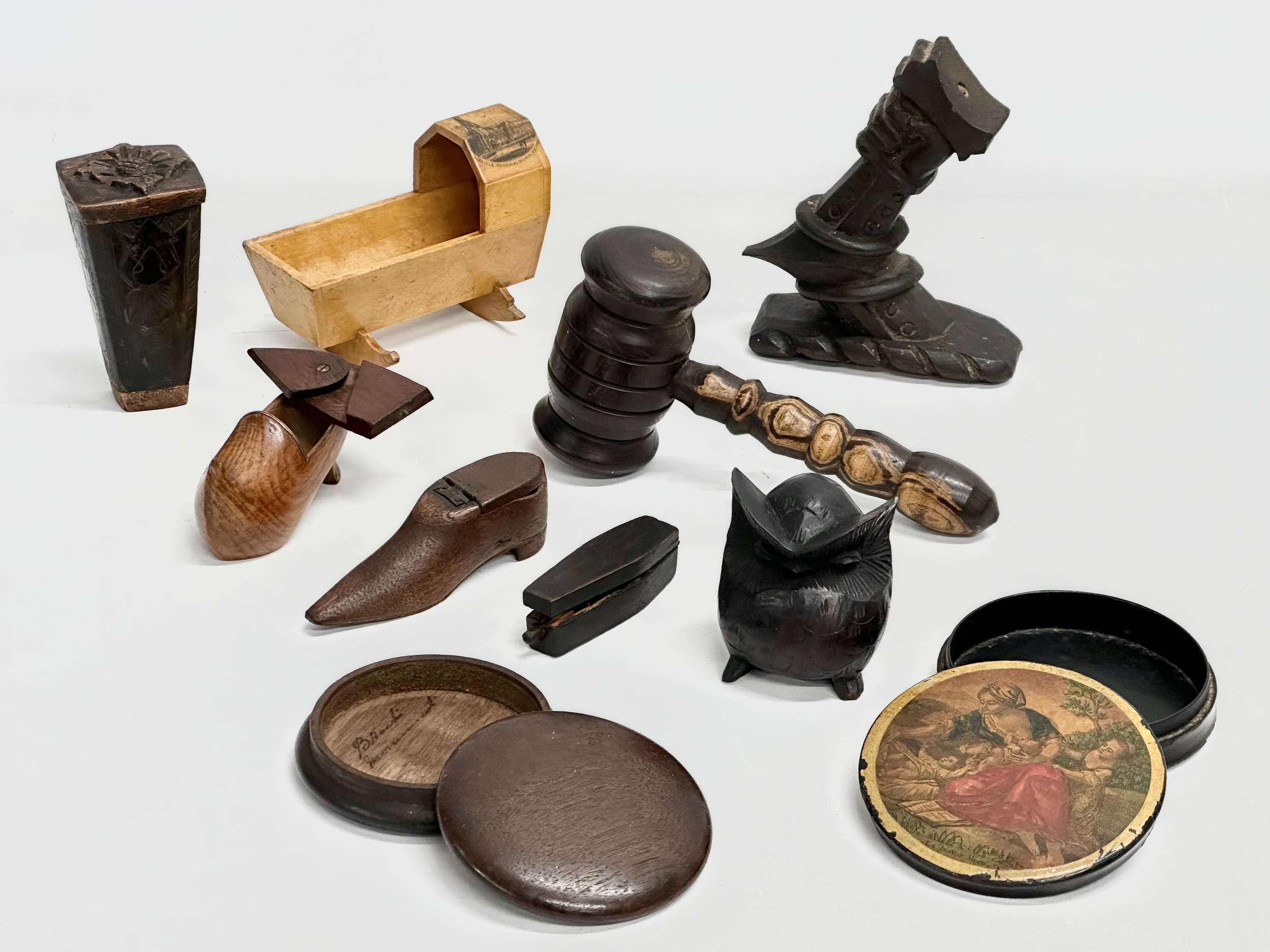 19th and 20th Century Collectables. 19th Century shoe snuff boxes. Treen Ware. 19th Century ebony