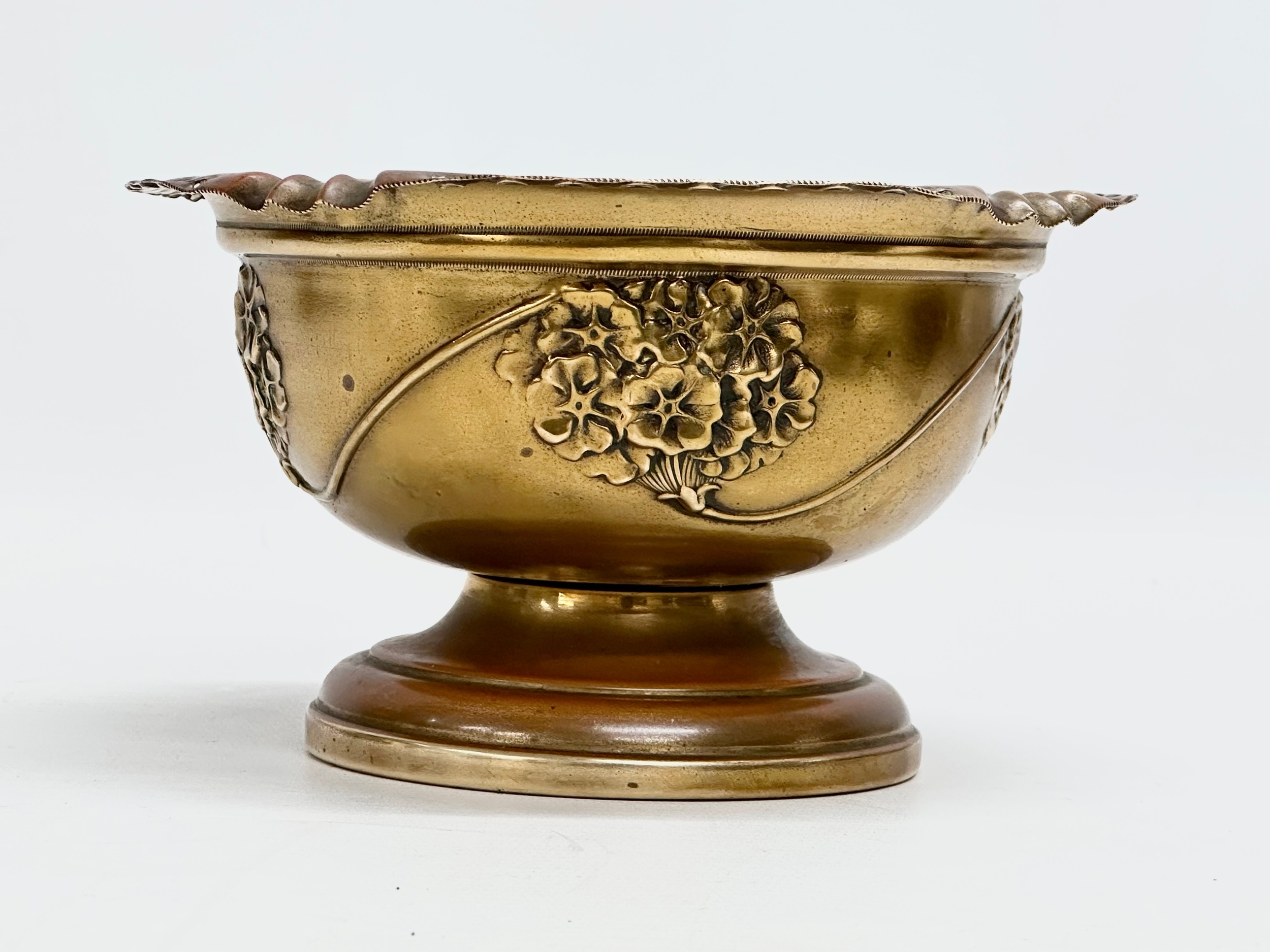 A Late 19th Century brass footed bowl. 16.5x9.5cm - Image 2 of 5