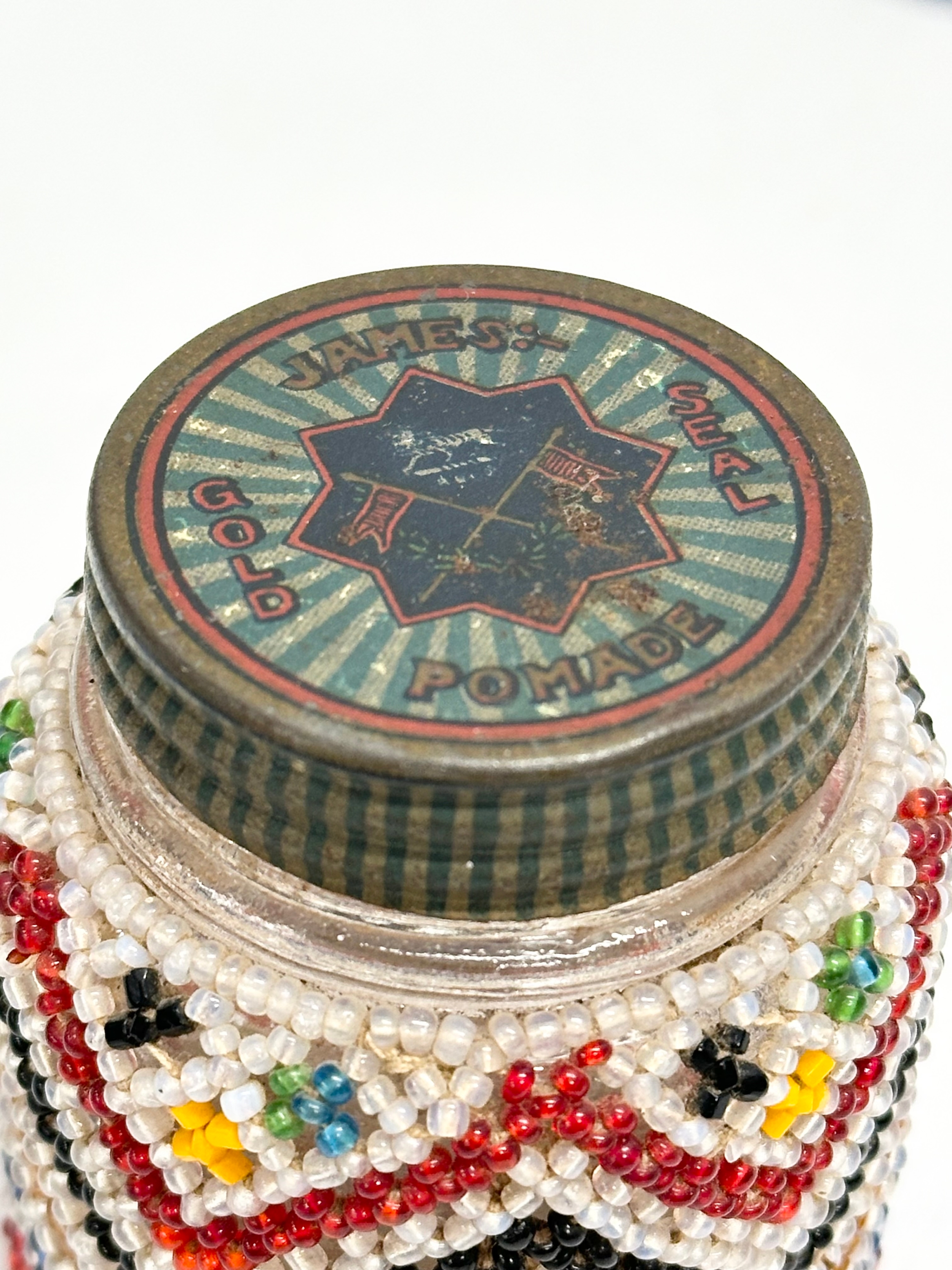 2 pieces of Native American beadwork. Inkwell and jar. 6cm - Image 2 of 4