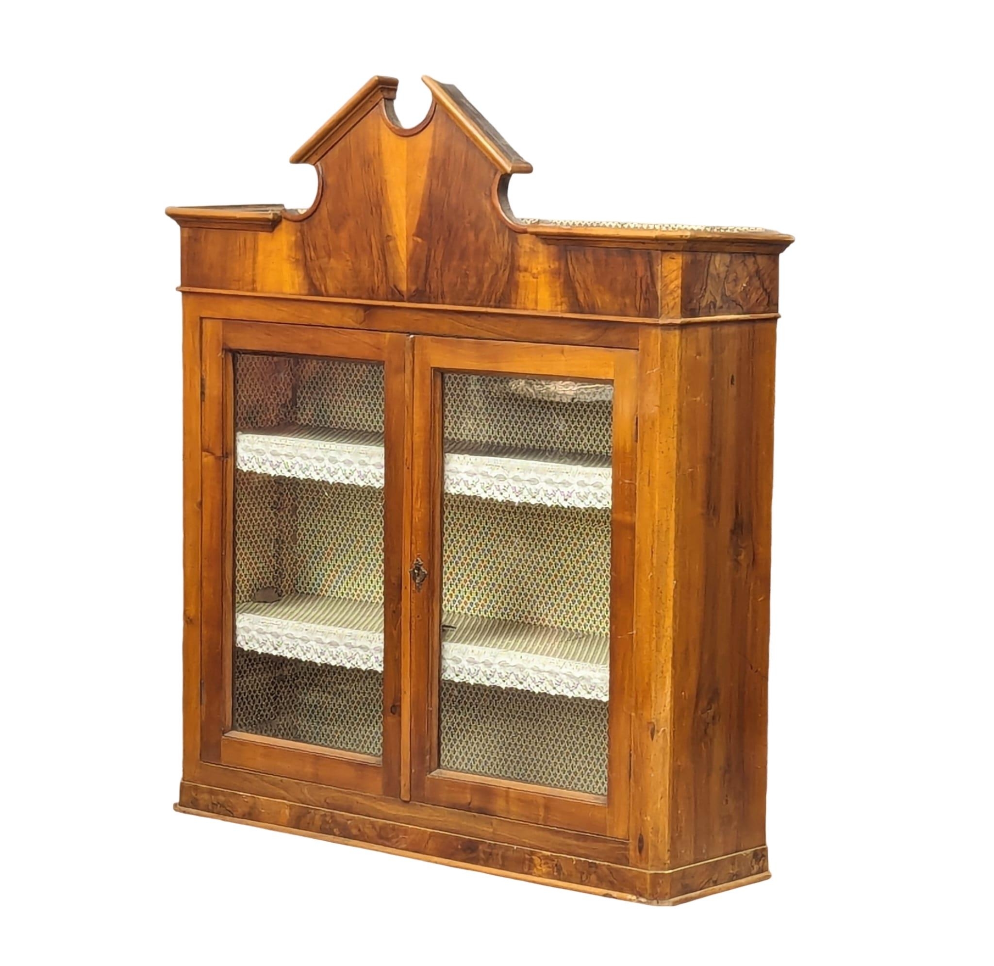 A Late 19th Century bookcase. 110x31x125cm - Image 5 of 5