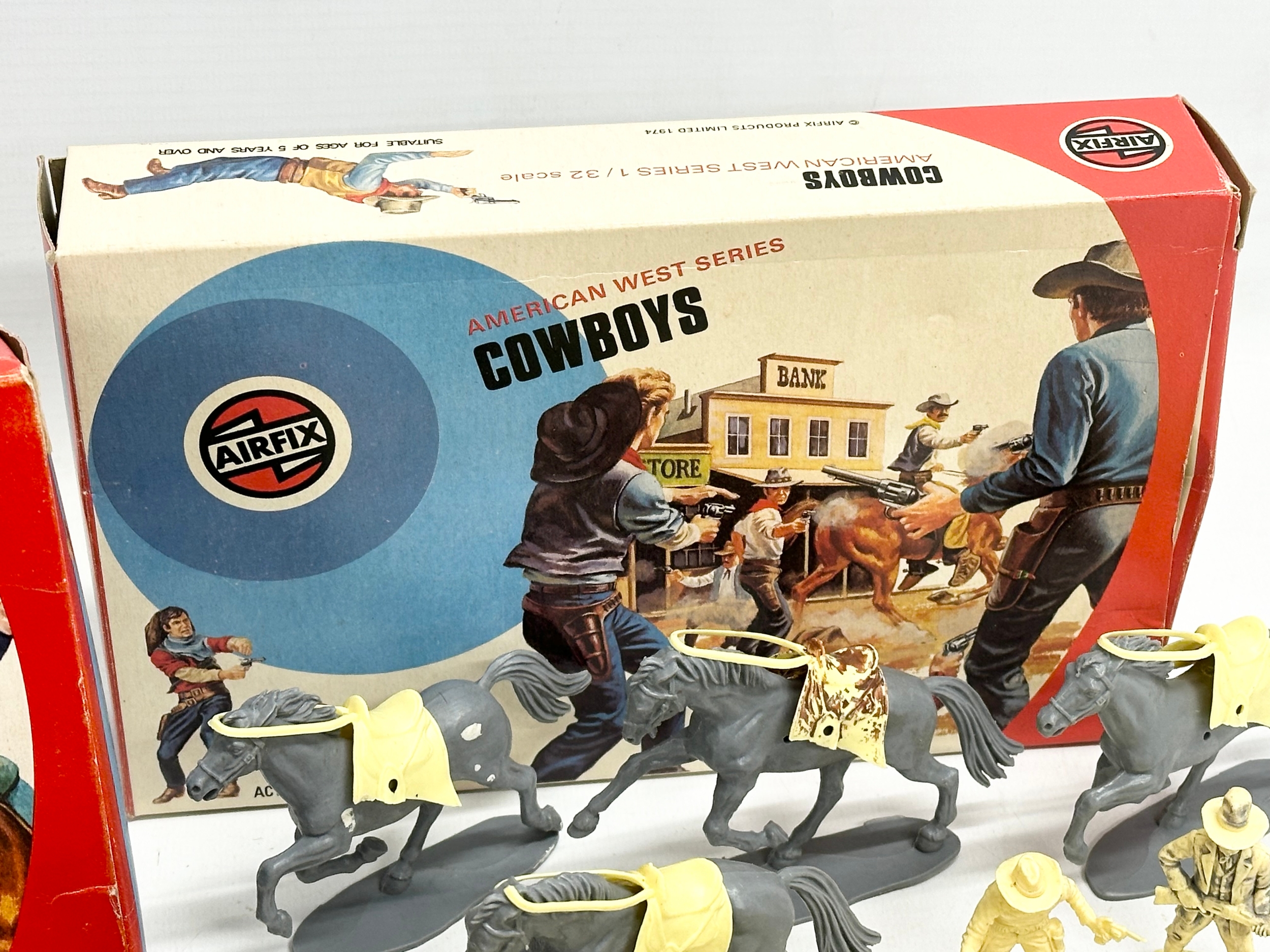 2 boxes of vintage Airfix model kits. Airfix American West Series Cowboys, 1/32 scale, 22 pieces. - Image 8 of 8