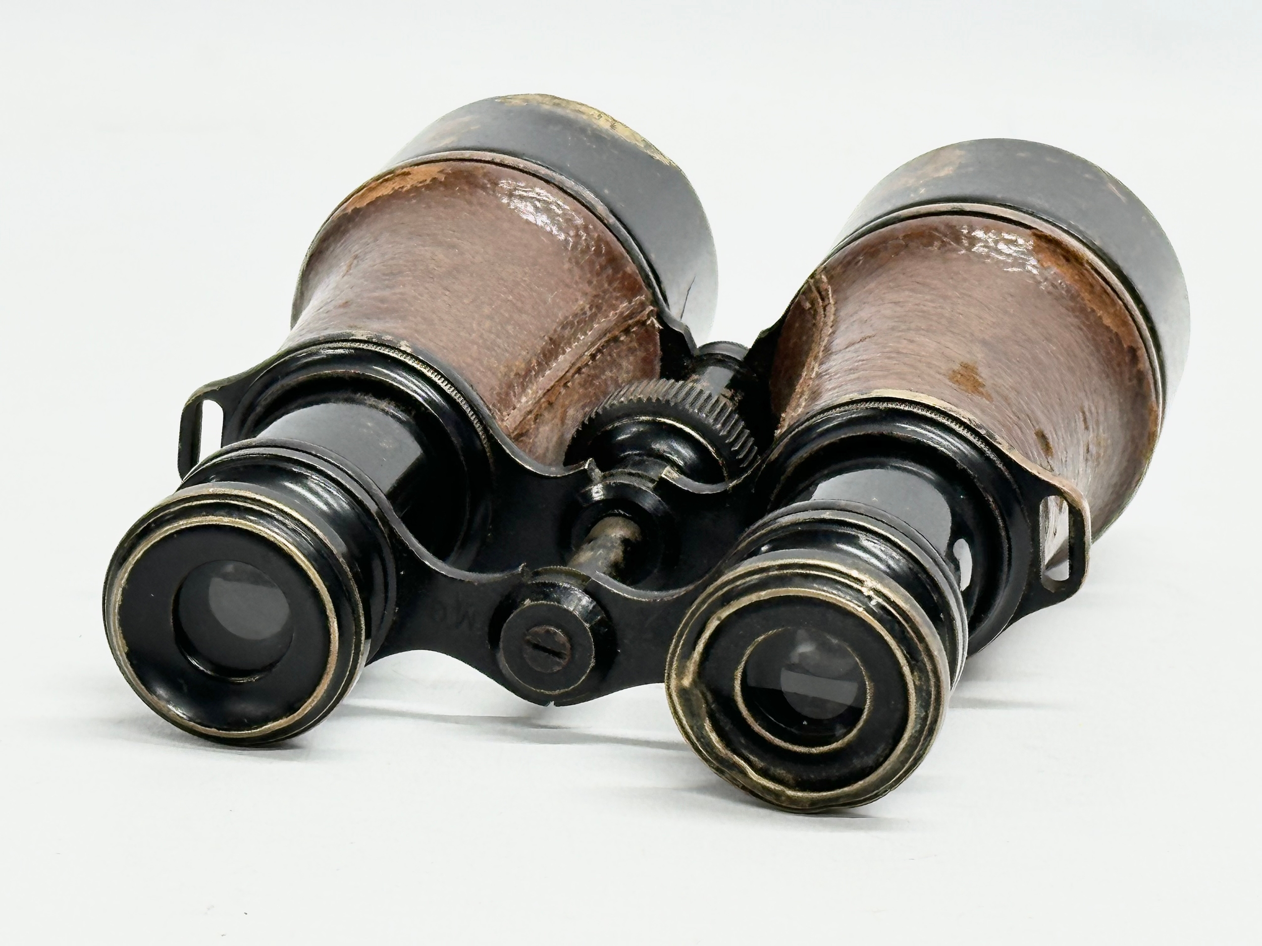 A pair of WWI field binoculars with original leather case. G. Battle. - Image 7 of 7