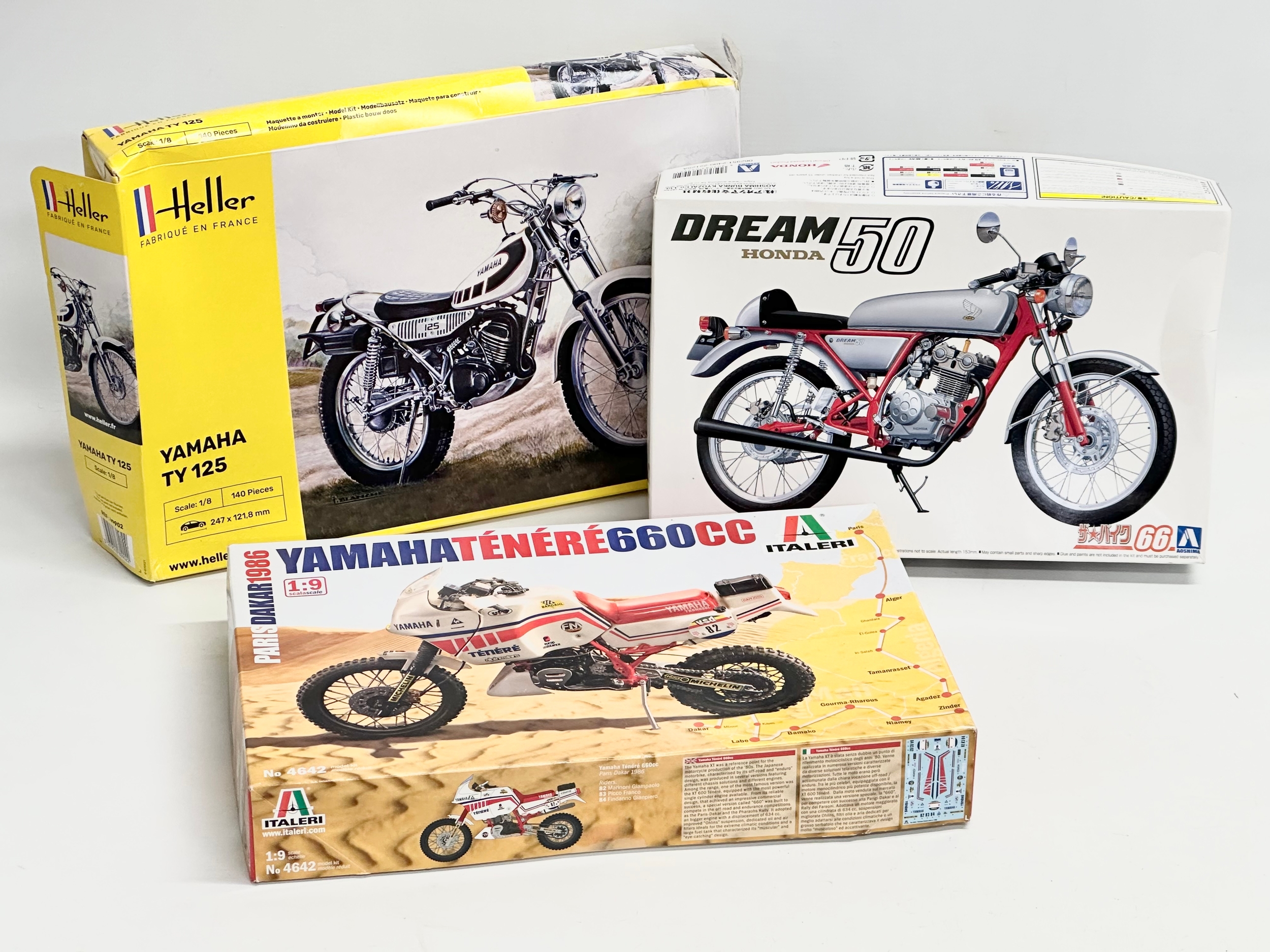 3 model kits. A Heller Yamaha TY 125. A Honda Dream 50. An Italeri Yamaha Tenere 660CC