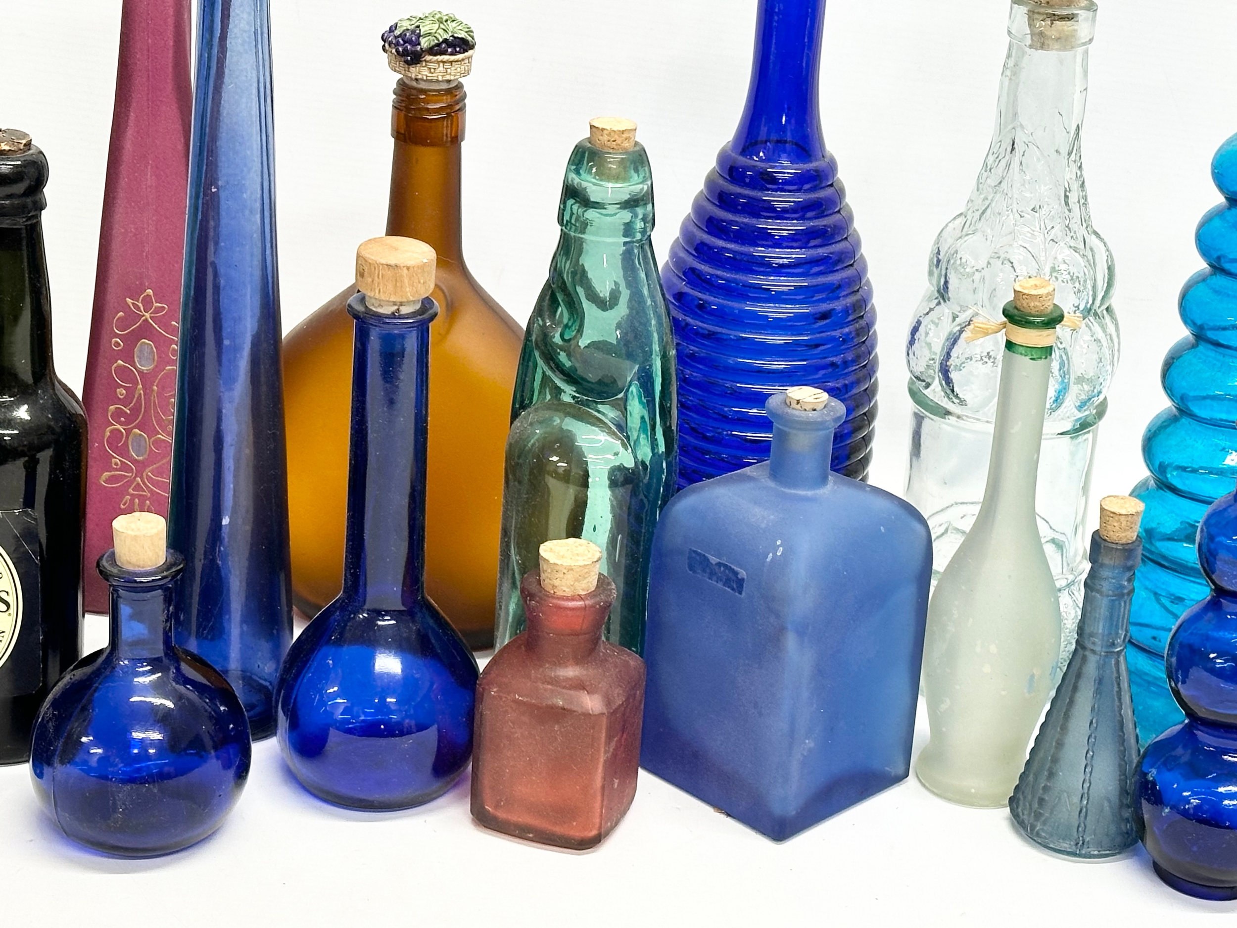 A collection of vintage glass bottles. Belfast water bottles, carboy etc - Image 5 of 7