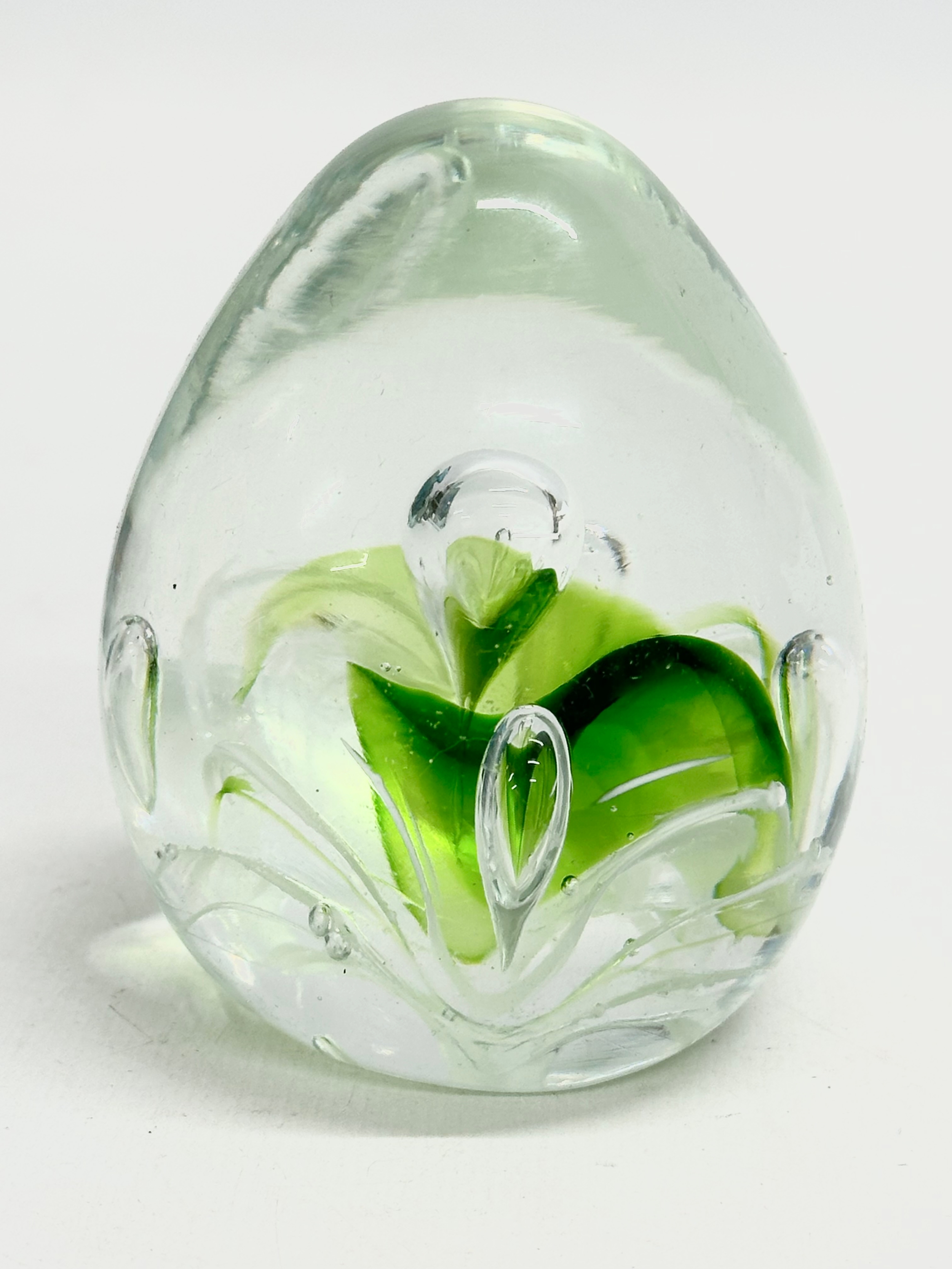 3 art glass paperweights and vase. An Mdina vase designed by Michael Harris 12cm. A Ngwenya Glass - Image 3 of 5