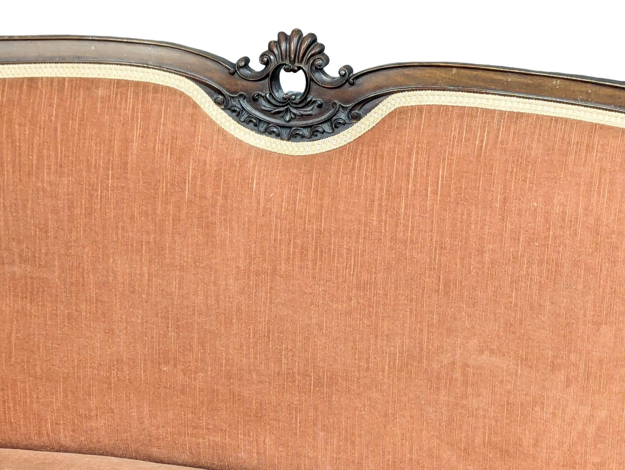 A Late 19th Century / Early 20th Century mahogany sofa on Cabriole legs. 138x67x89cm - Image 7 of 8