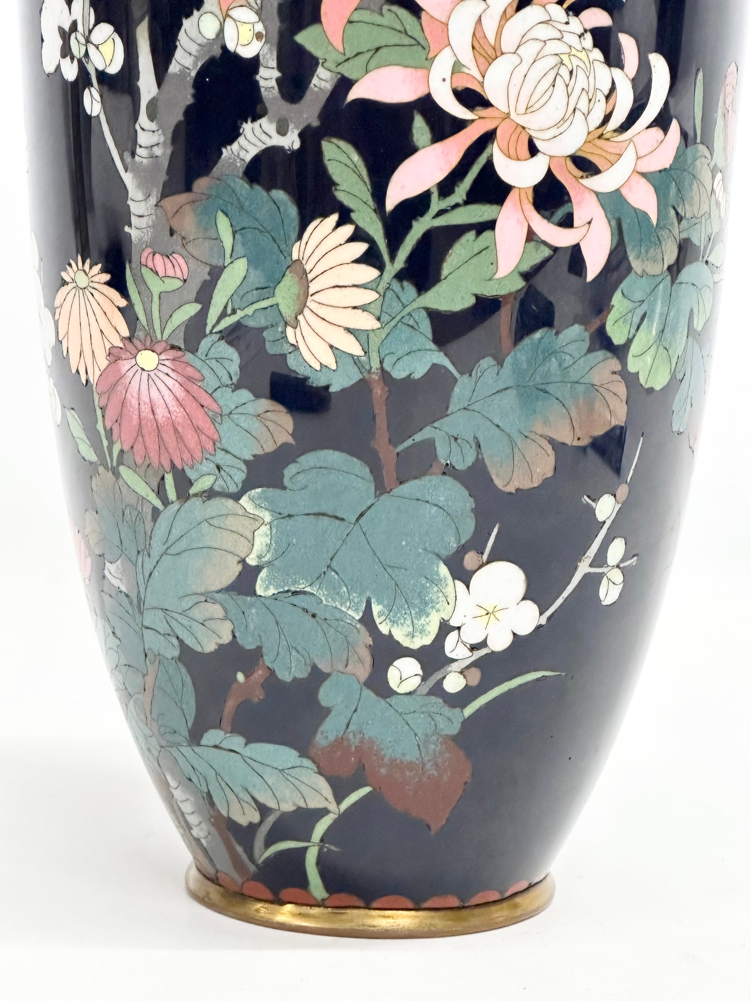 A large Late 19th Century Japanese Cloisonné enamel vase. 36cm - Image 4 of 7