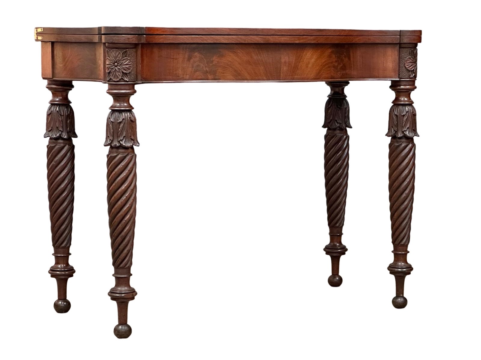 A William IV mahogany serpentine front turnover tea table on turned legs. Circa 1830. 87x44x75cm - Image 7 of 9