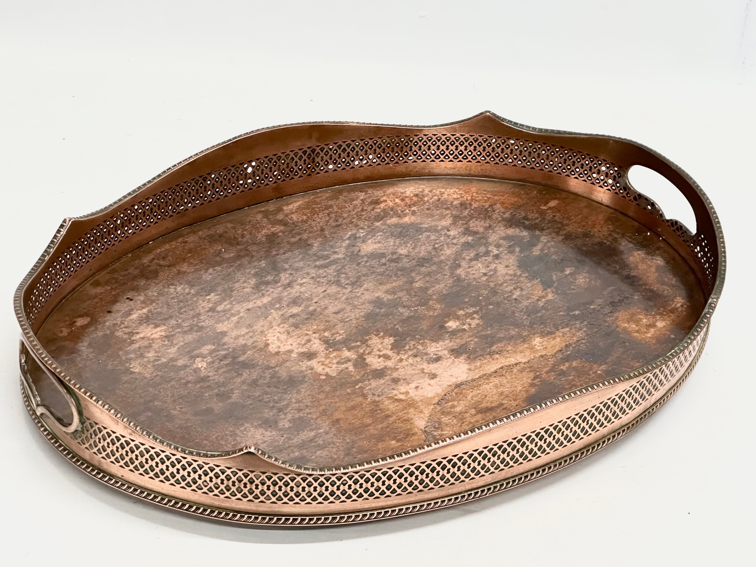 A Late 19th Century copper serving tray. 1890-1900. 41x30.5x7cm - Image 4 of 5