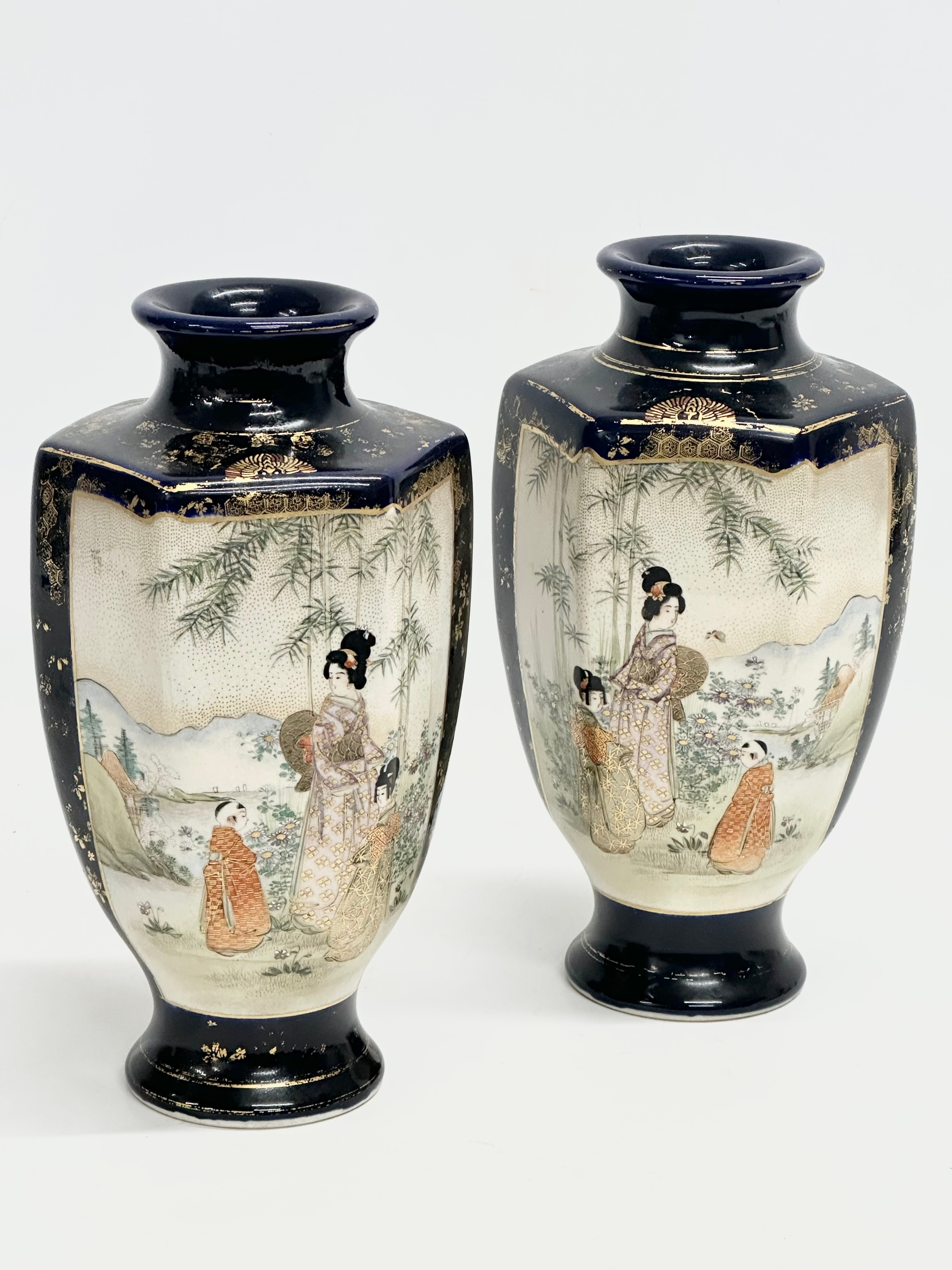 2 pairs of Early 20th Century Japanese vases. Signed by Kusube for Satsuma. Circa 1900. 13x25cm - Image 3 of 8