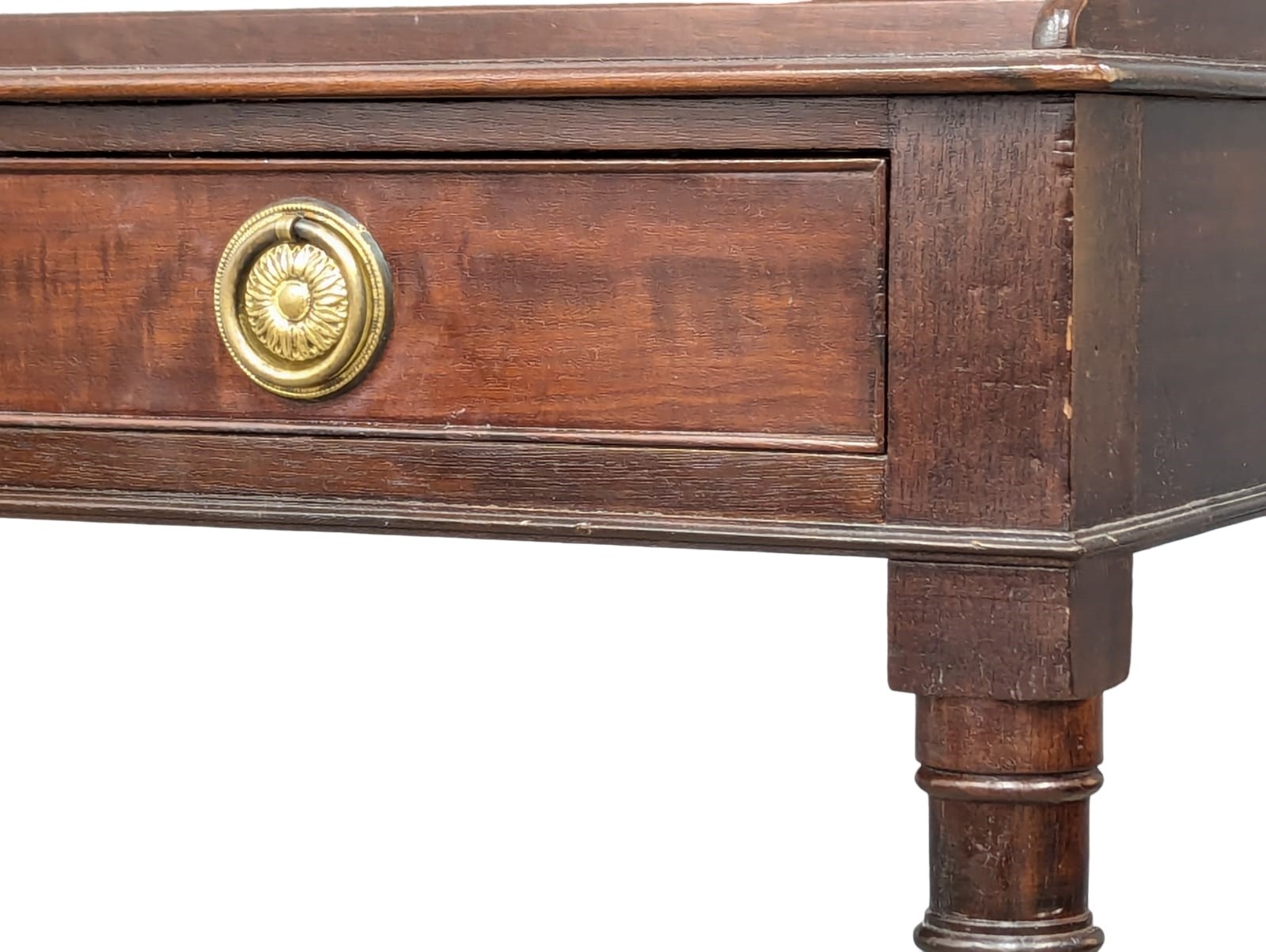 A Victorian mahogany gallery back hall table with 2 drawers with turned tapering legs. 79.5x38x78cm - Image 3 of 6