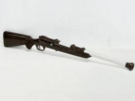 A vintage Mettoy rifle. 89cm
