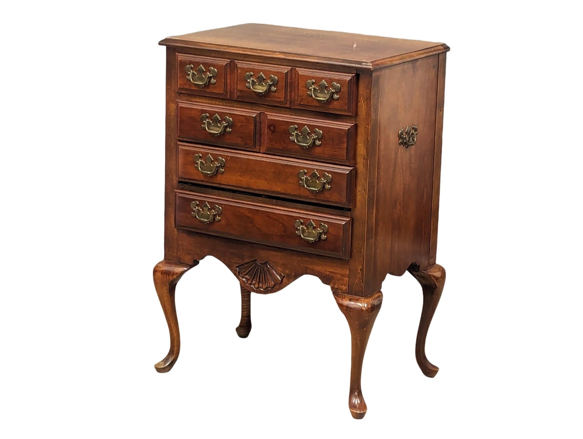 An American Chippendale style chest of drawers / cutlery chest. 63x43x92cm