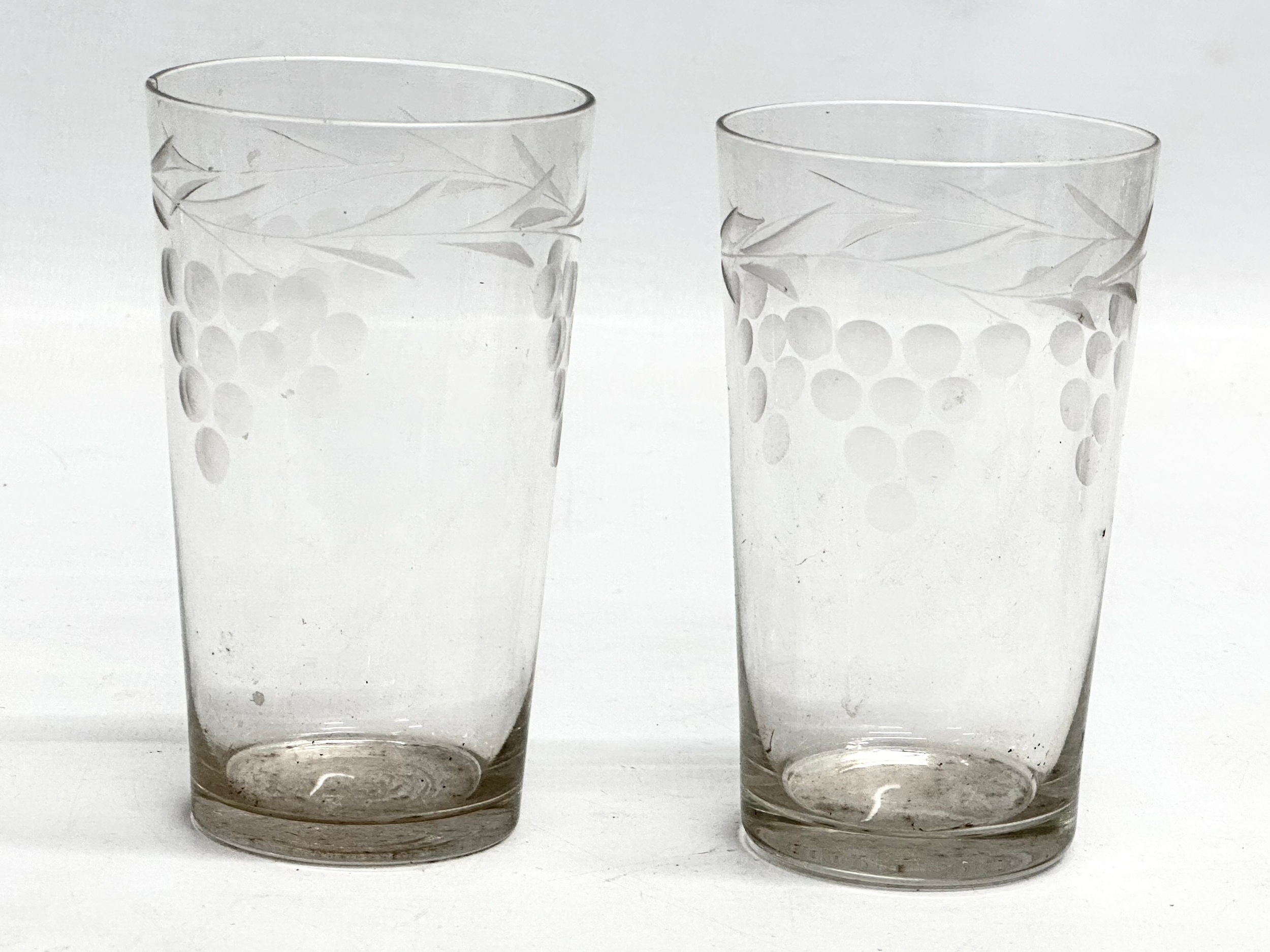 Georgian and Victorian drinking glasses. Victorian etched glass whiskey tumblers/water glasses. 3 - Image 11 of 17