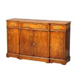 A George III style burr elm breakfront sideboard. 138x40x84cm