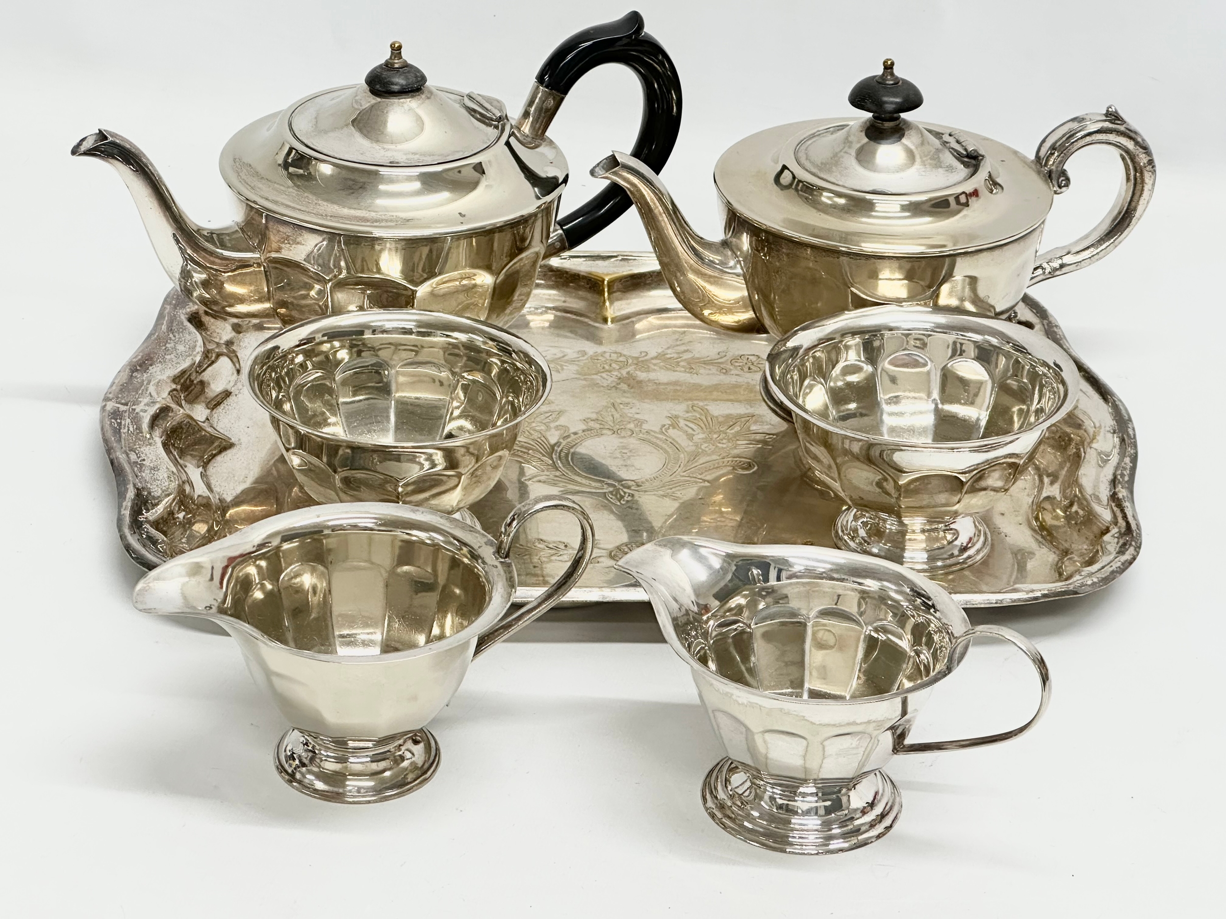 A Georgian style silver plated tea service - Image 2 of 3