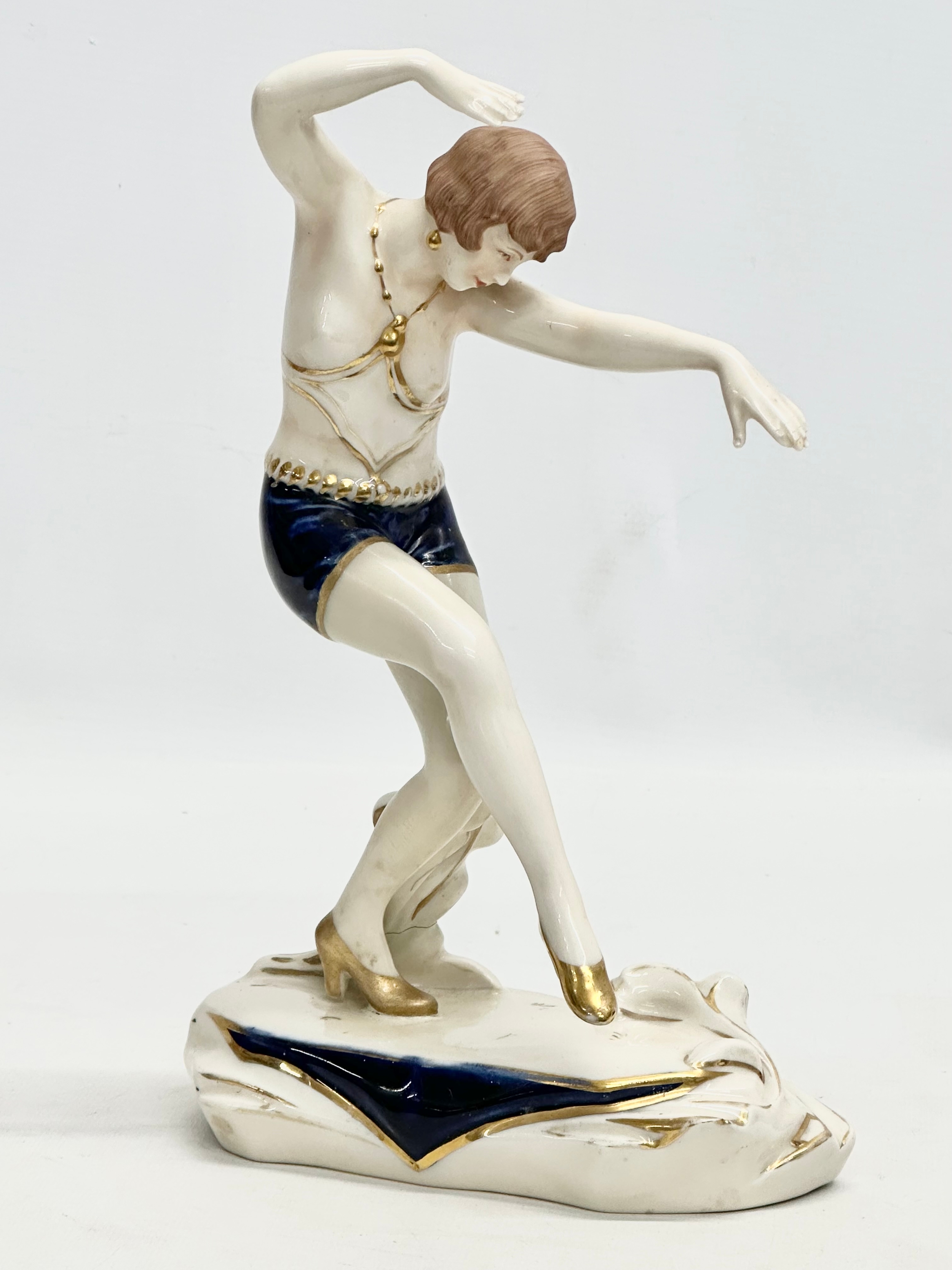 Royal Dux. An Art Deco dancer figurine by Royal Dux. 17x26cm.