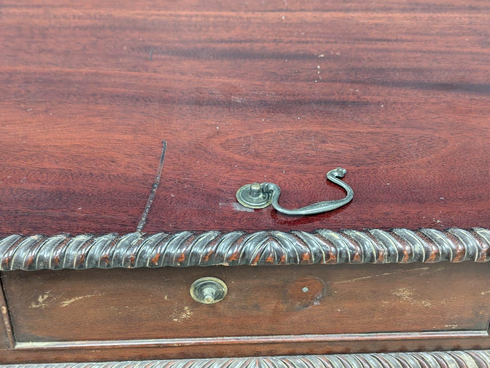 An Irish Chippendale style mahogany sofa table with 3 drawers and 3 dummy drawers on Ball & Claw - Image 2 of 4