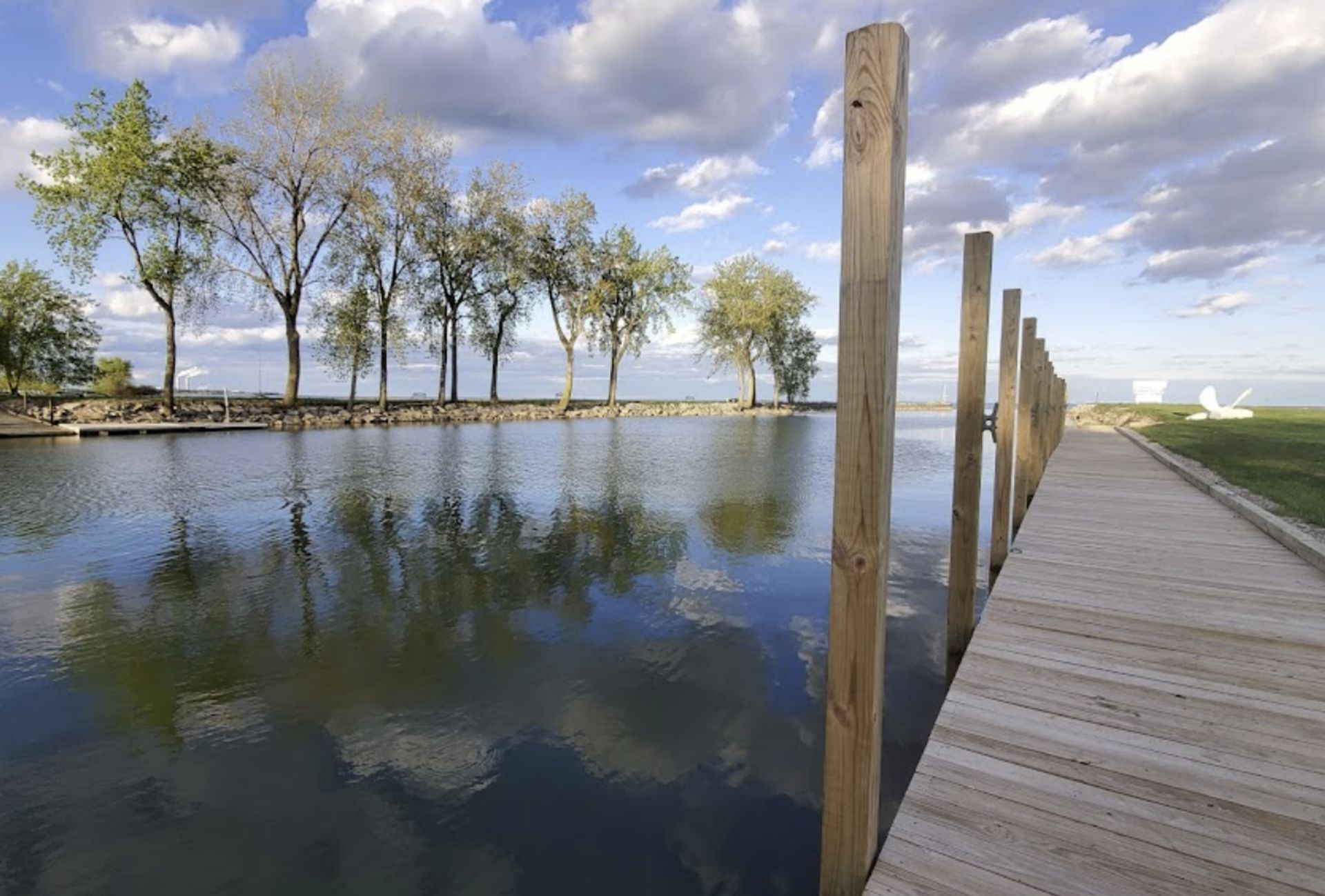 Discover Lakeside Charm in Monroe County, Michigan, Just Steps from Lake Erie! - Bild 14 aus 14