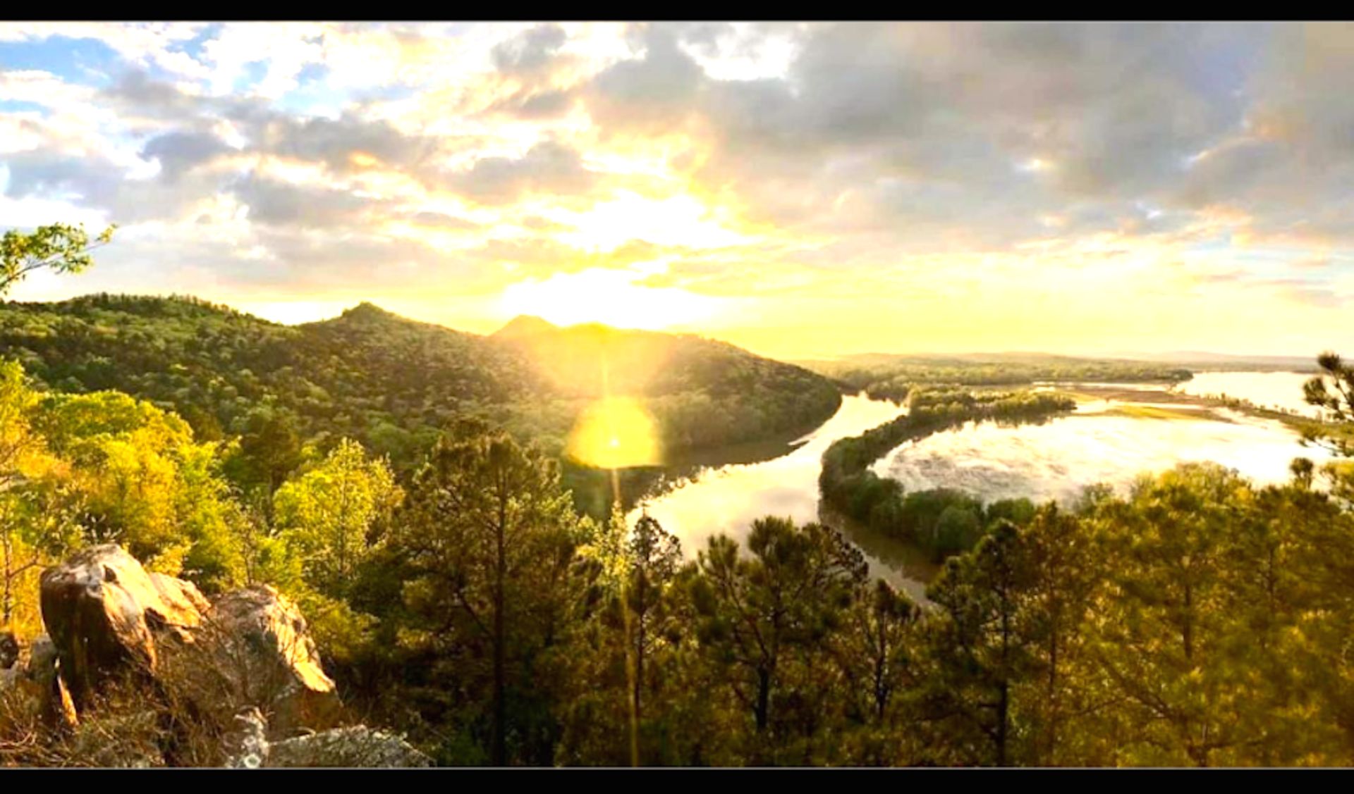 Near Lakes and Golf in Cherokee Village, Arkansas! - Image 2 of 13