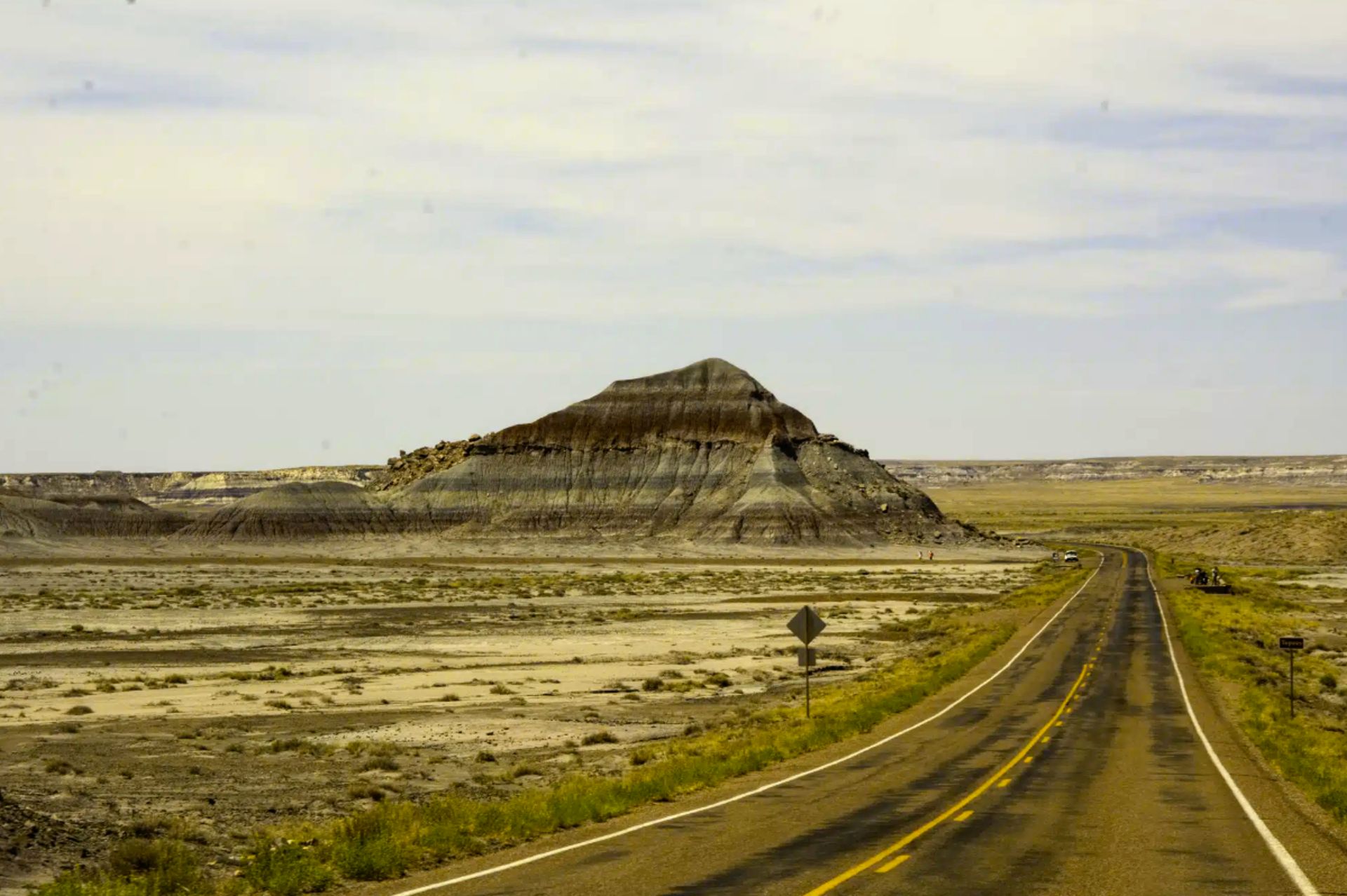 Discover 1.32 Acres of Natural Splendor and Cultural Riches in Arizona's Navajo Nation!