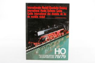 Buch ”Internationaler Modell-Eisenbahn-Katalog 78/79”, Alterungsspuren