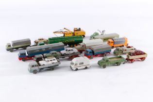 Konv. mit versch. Modellfahrzeugen, darunter Lego, Wiking, Schuco, etc., Z 3