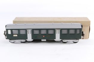 Hag Personenwagen 811, Spur 0, grün, 2. Klasse, mit Innenbeleuchtung, LS und Alterungsspuren, L 32,