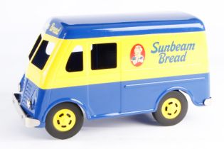 KJ Classic Lieferwagen ”Sunbeam Bread”, Alterungsspuren, L 30, OK, Z 1-2