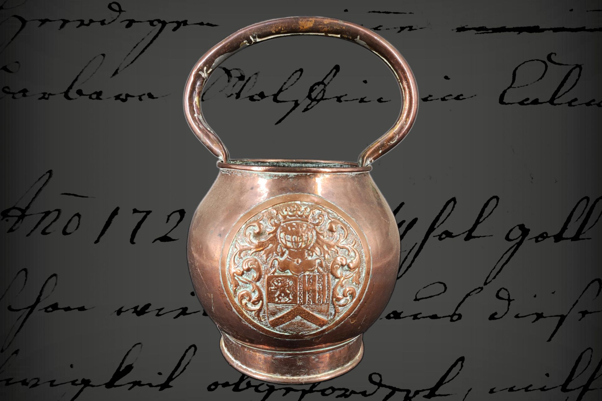 Henkeltopf, Kupfer, handgetrieben, mit aufgesetztem Wappen, frühes 19. Jh., H 28 cm